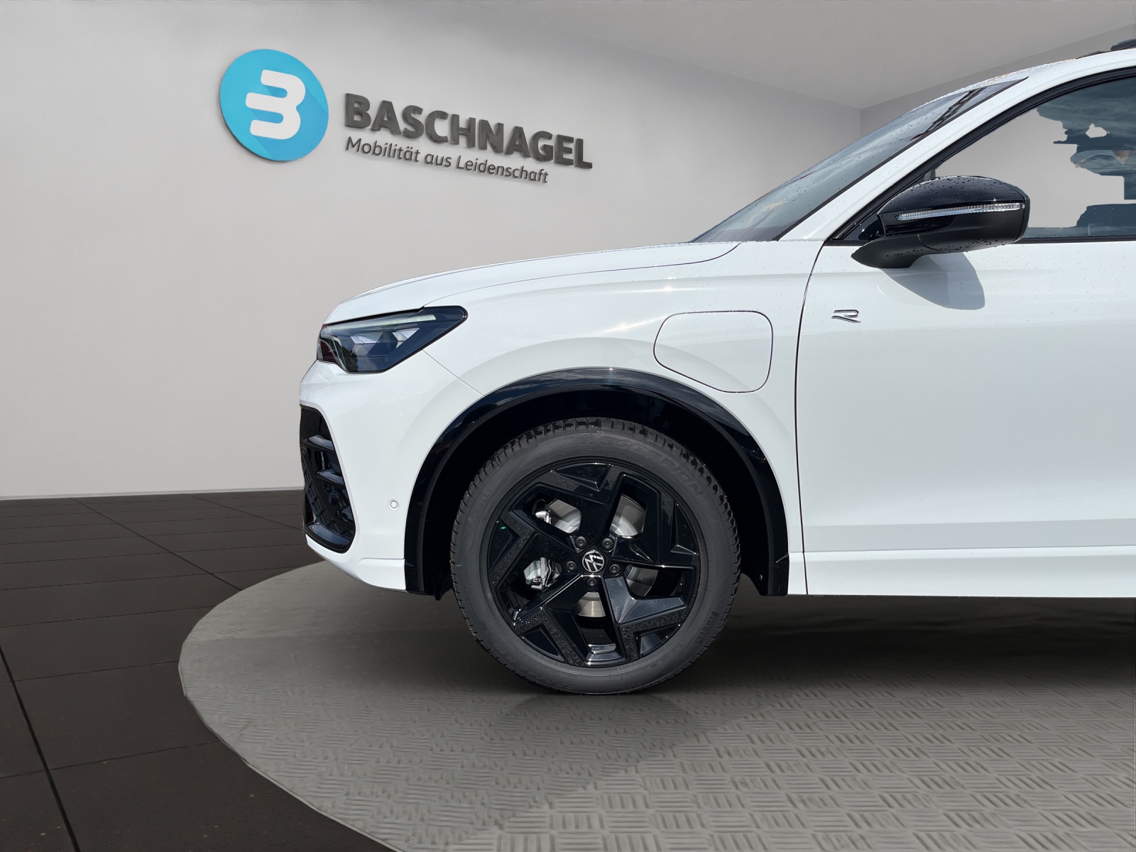 VW Tiguan 1.5 TSI evo2 eHybrid R-Line DSG-image-6