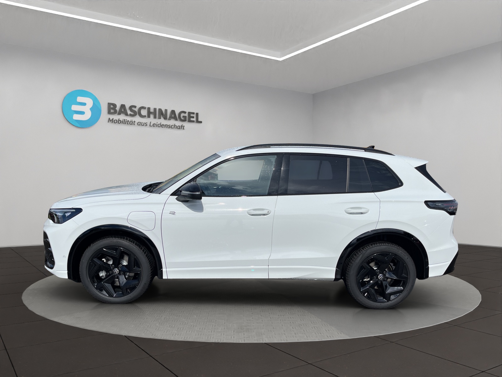 VW Tiguan 1.5 TSI evo2 eHybrid R-Line DSG-image-1