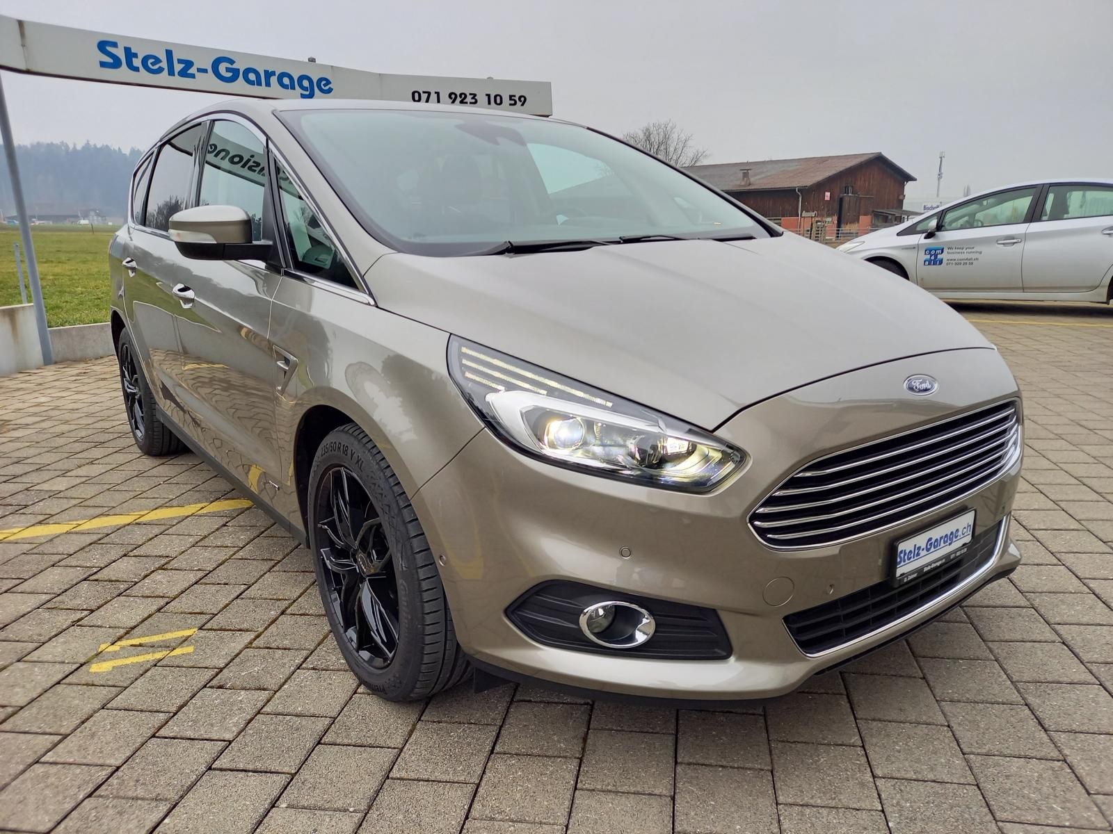 FORD S-Max 2.0 TDCi Titanium AWD PowerShift-image-3