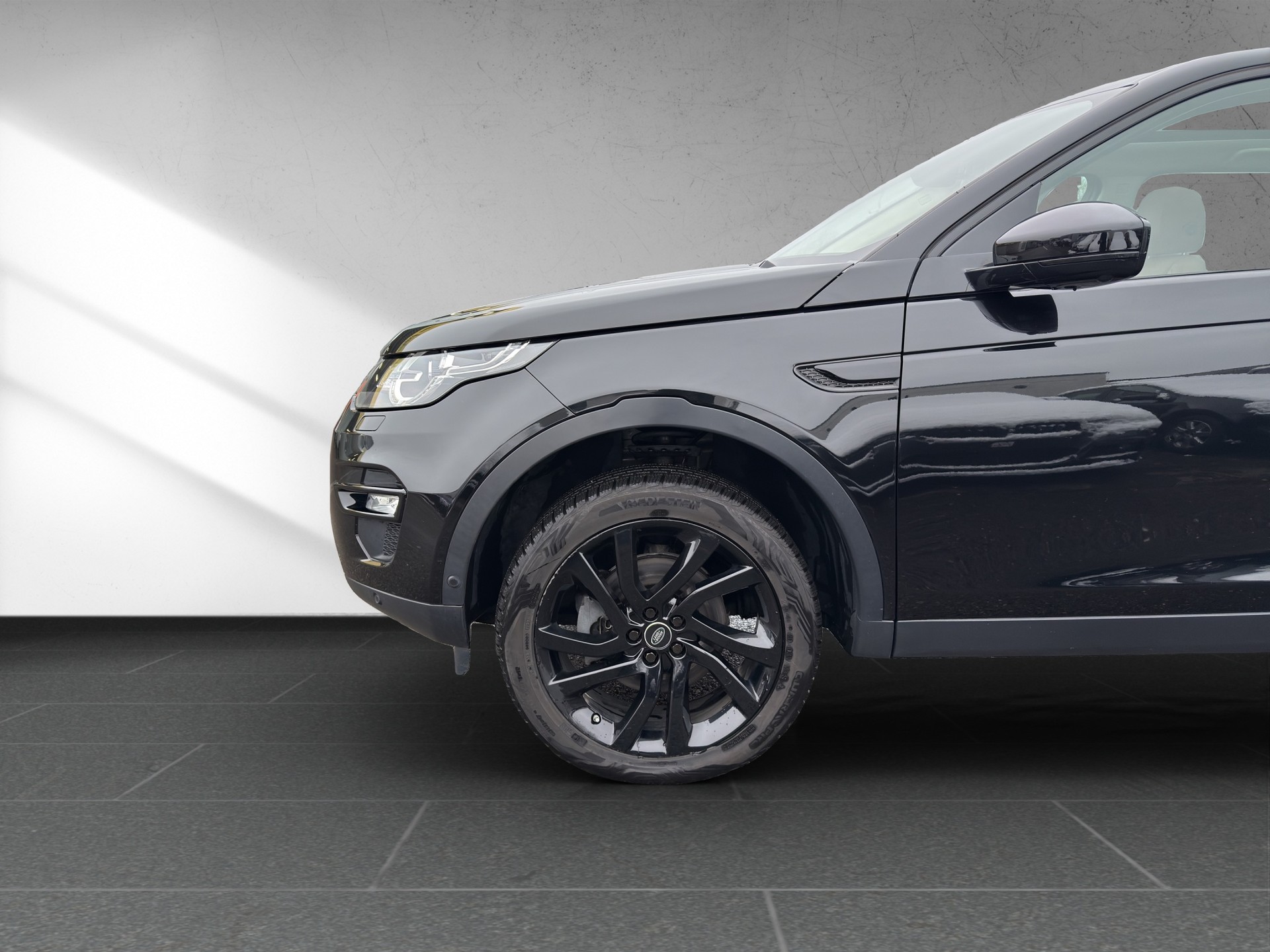 LAND ROVER Discovery Sport 2.2SD4 HSE Luxury AT9-image-13