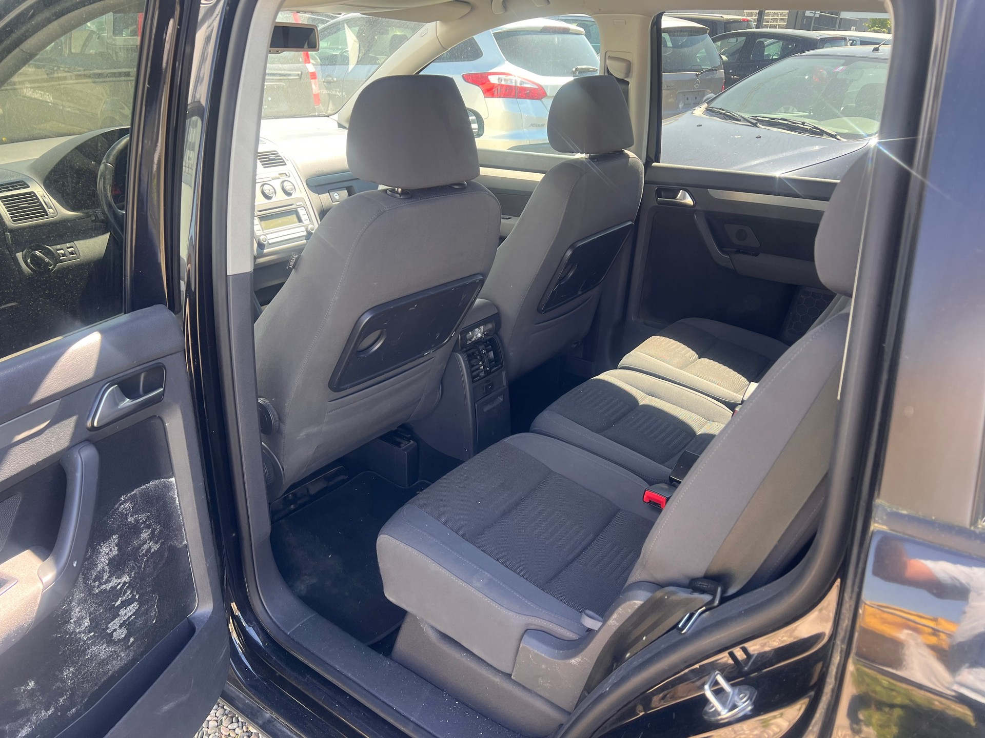 VW Touran 1.4 TSI Trendline-image-9