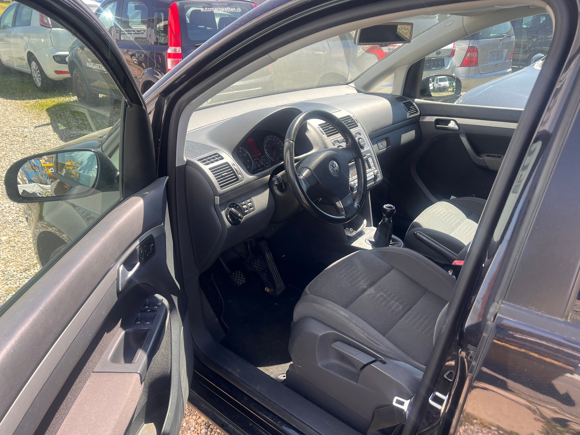 VW Touran 1.4 TSI Trendline-image-8