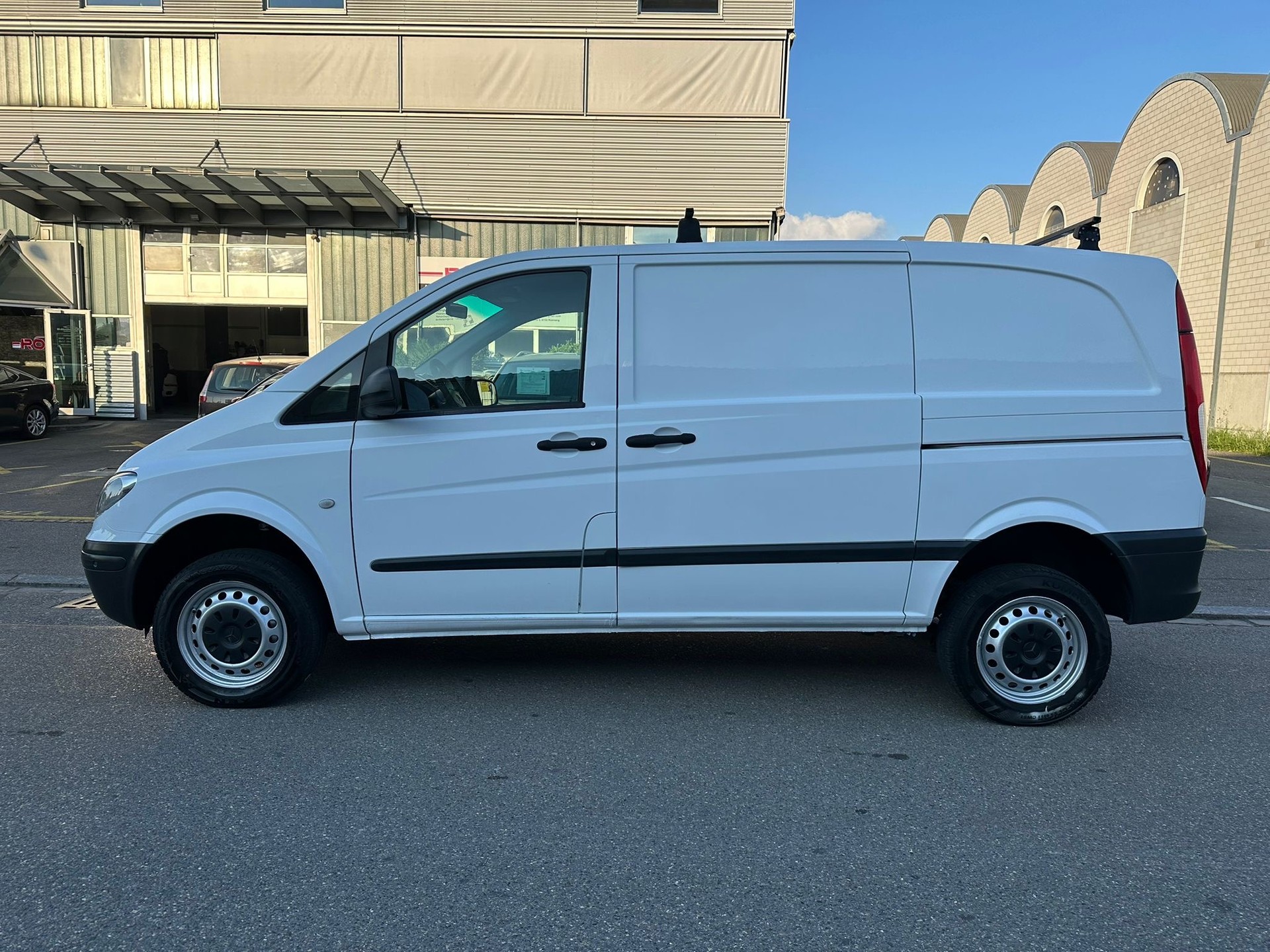 MERCEDES-BENZ Vito 111 CDI 4x4