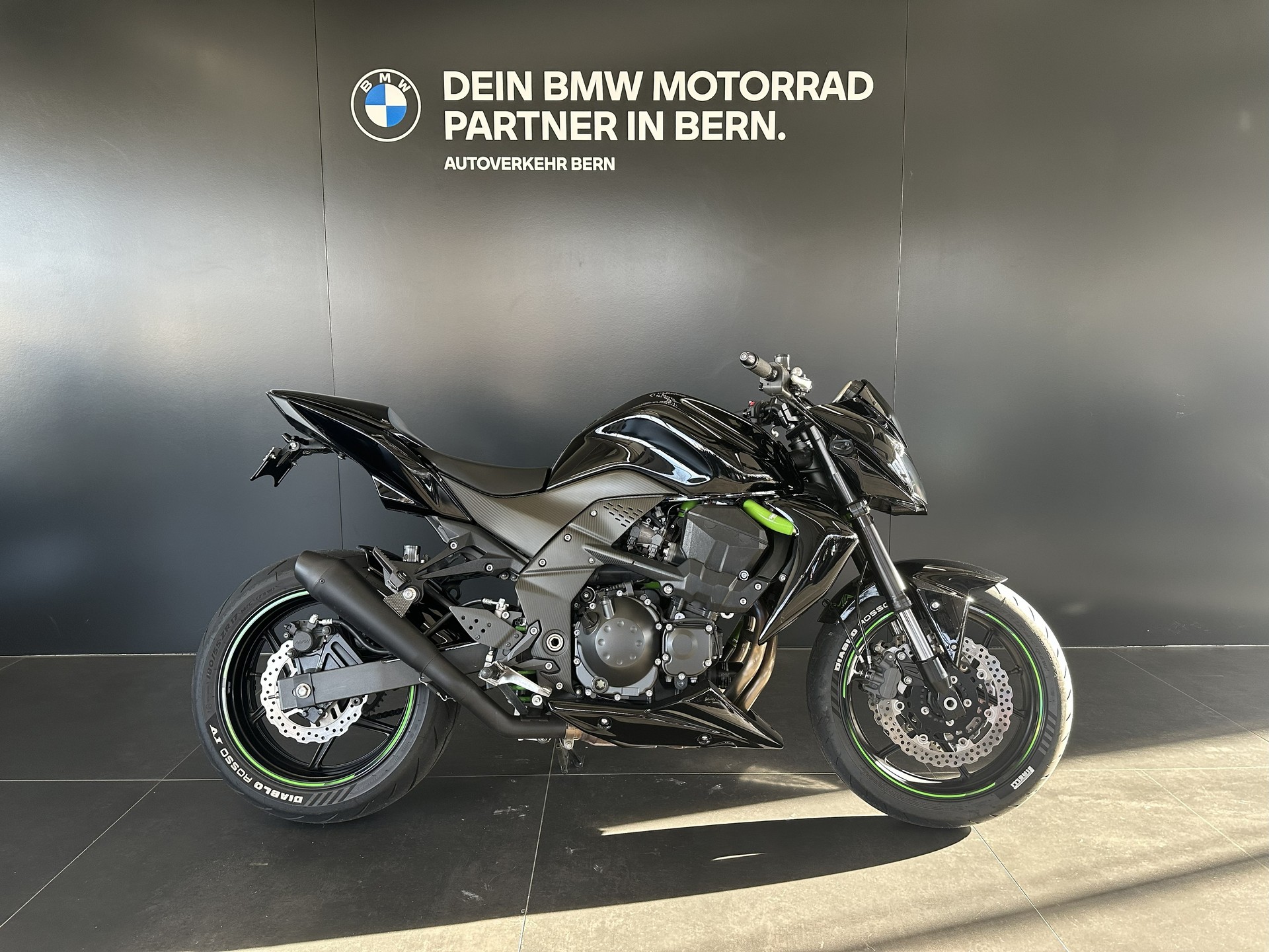 KAWASAKI Z 750-showroom-element-3