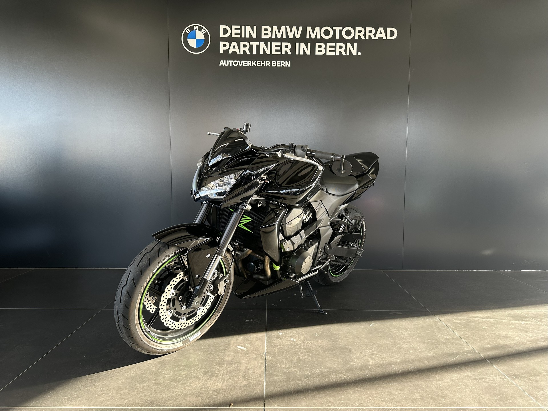 KAWASAKI Z 750-showroom-element-1