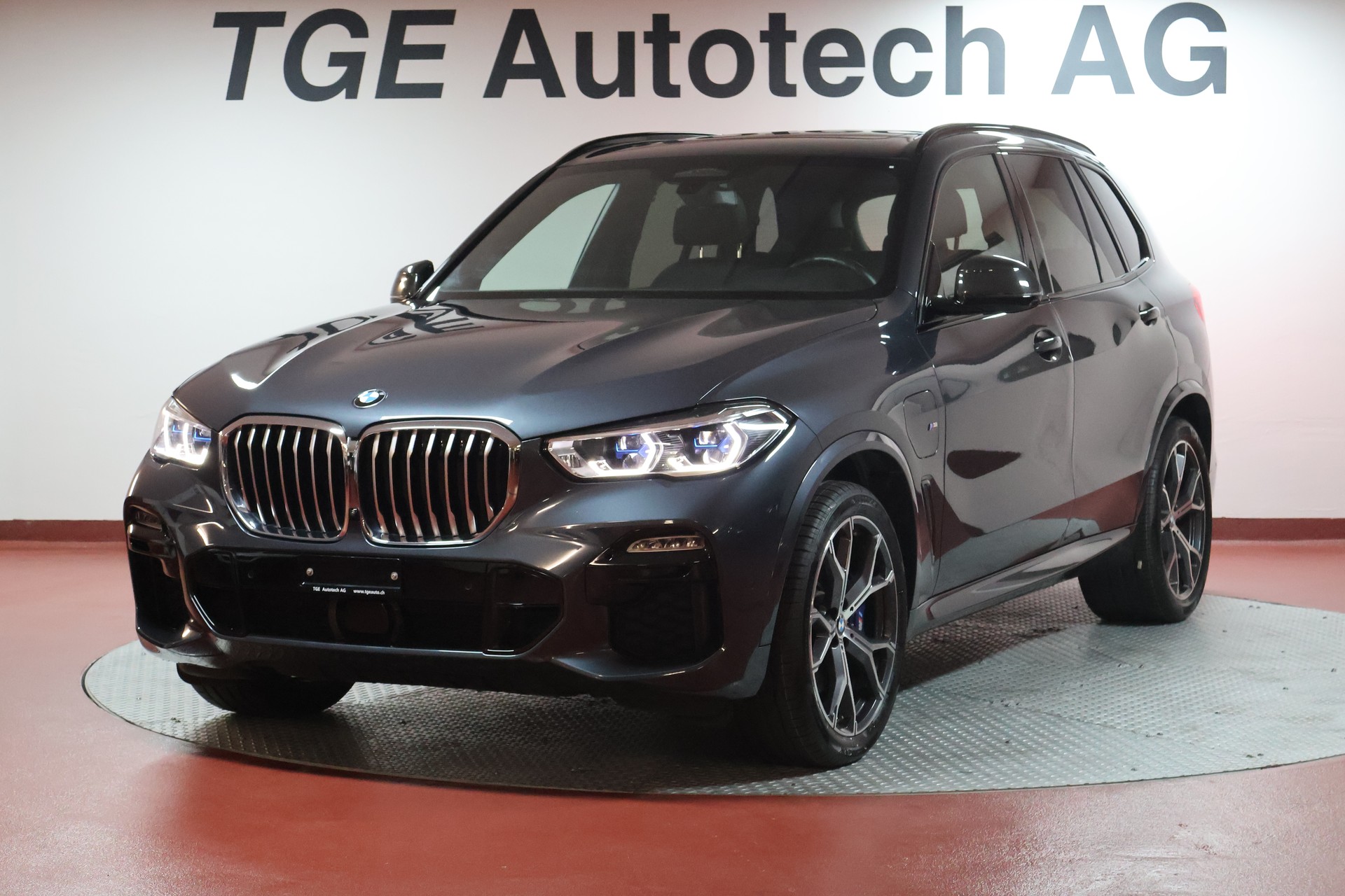 BMW X5 xDrive45e M Sport Steptronic-image-1