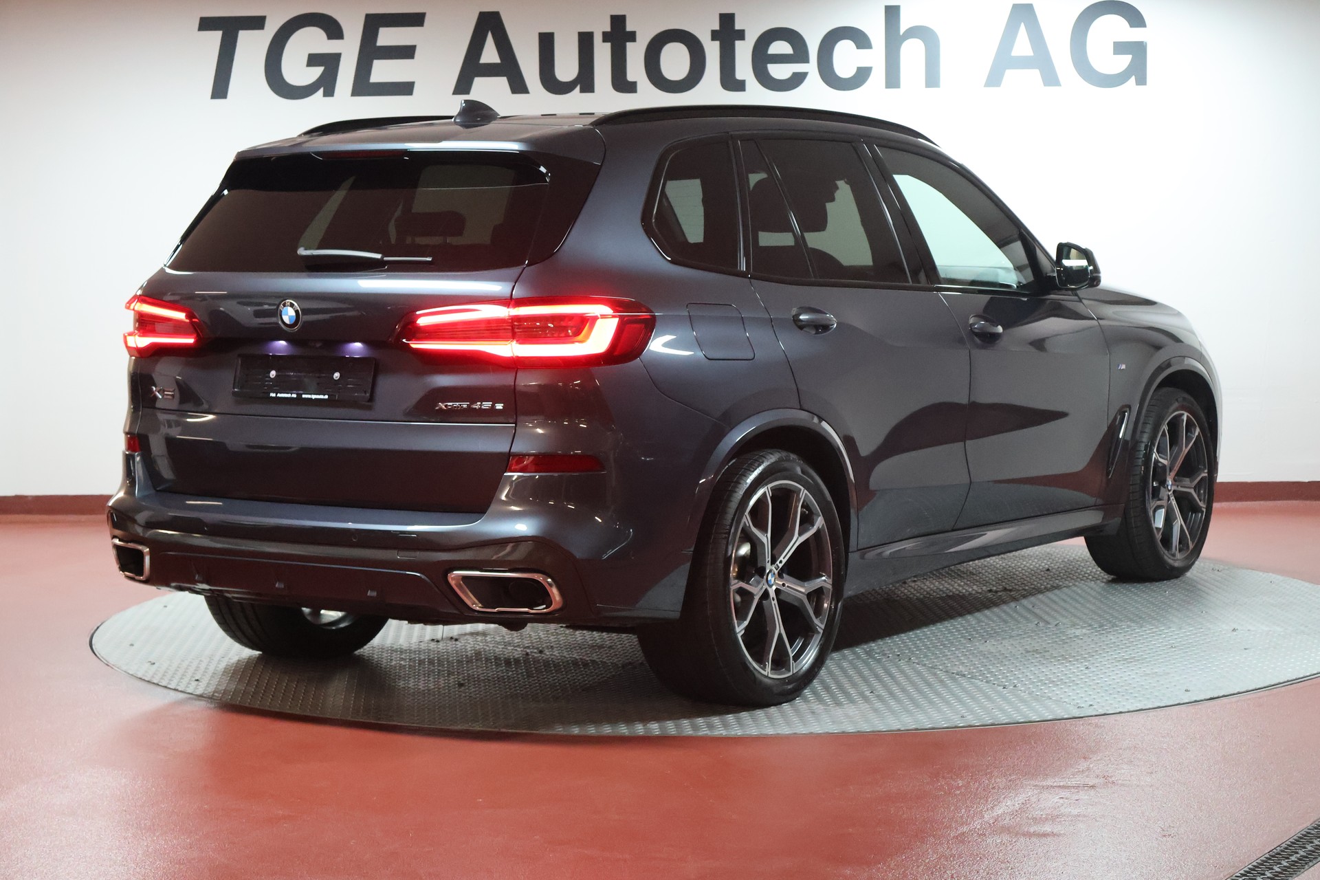 BMW X5 xDrive45e M Sport Steptronic-image-24