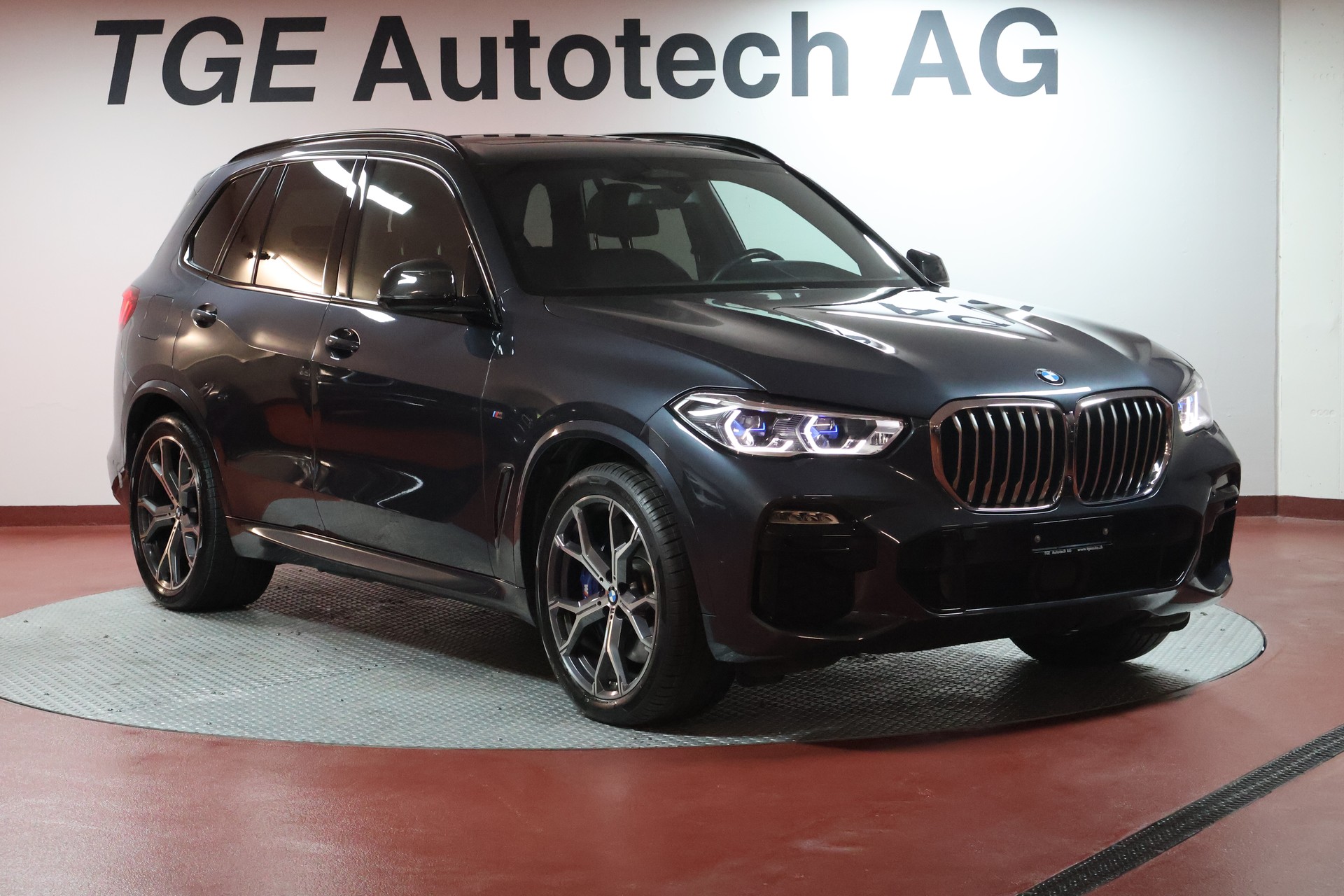 BMW X5 xDrive45e M Sport Steptronic-image-3
