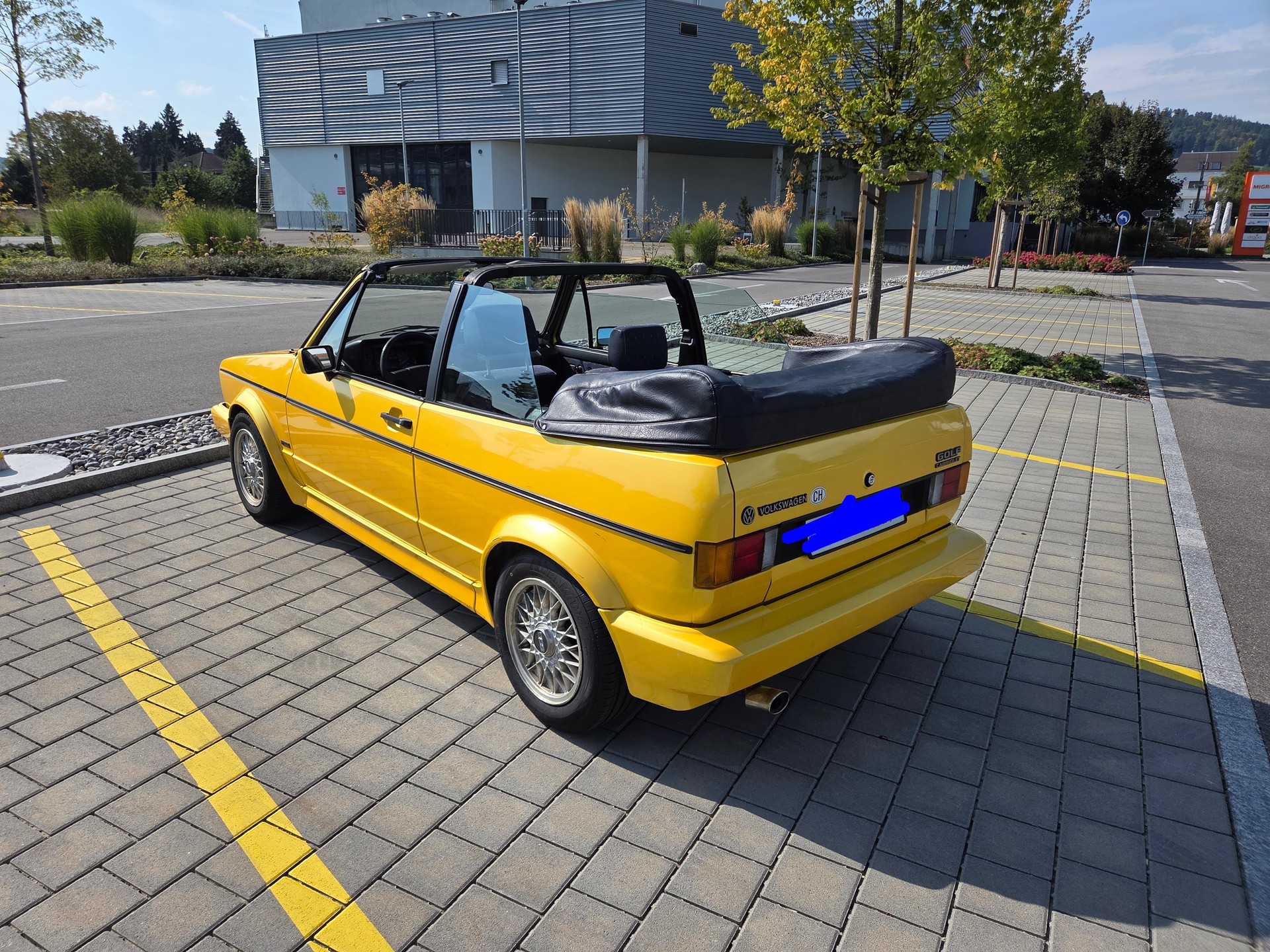 VW Golf Cabriolet 1800 (GL)-image-1
