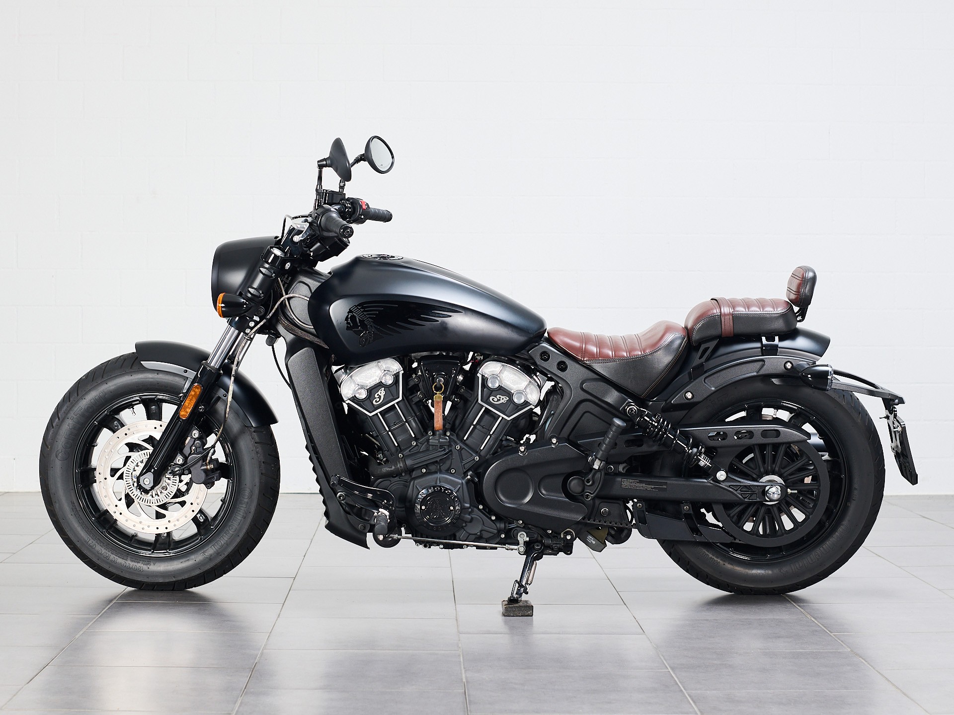 INDIAN Scout Bobber ABS-showroom-element-2