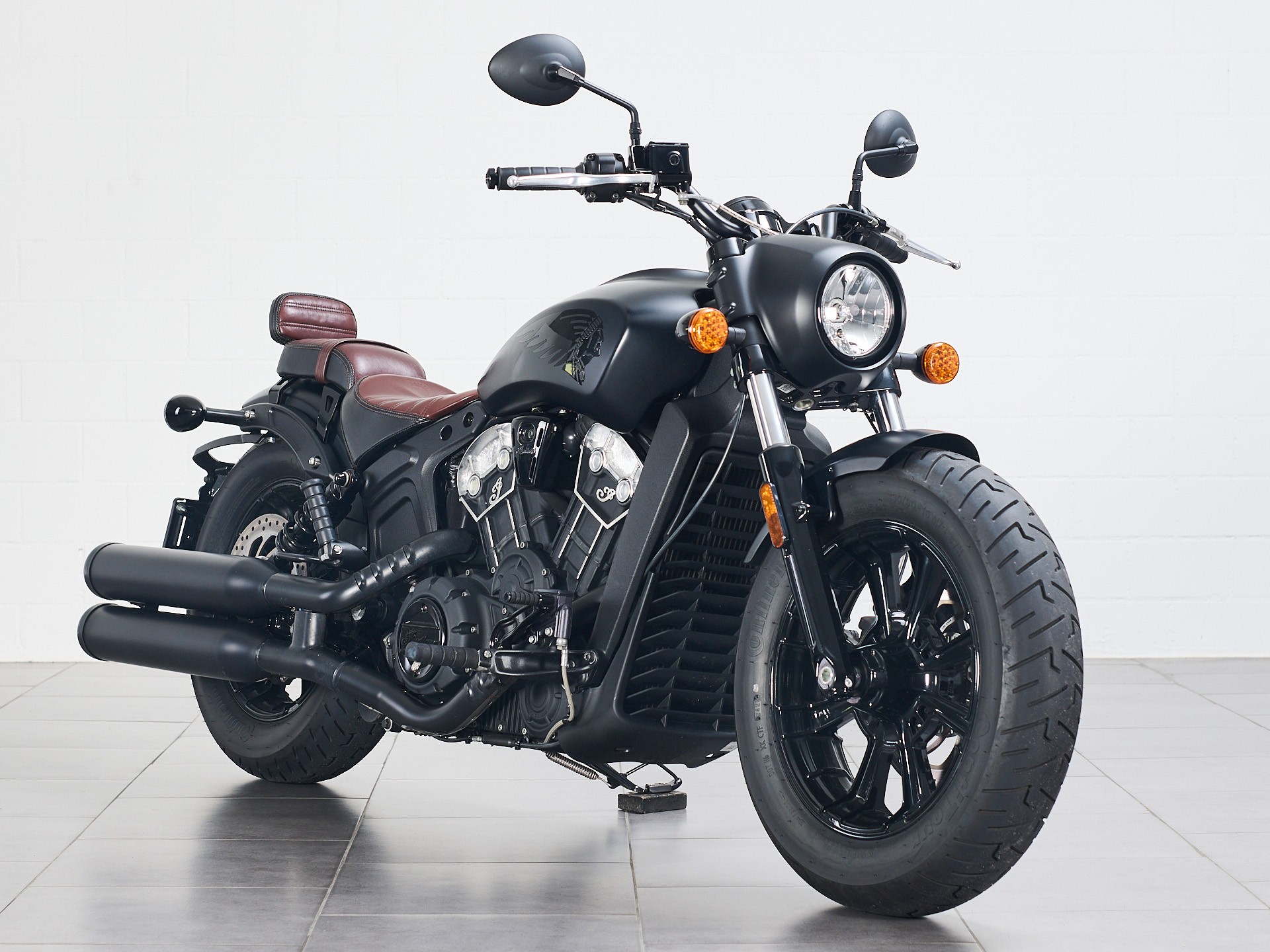 INDIAN Scout Bobber ABS-showroom-element-1