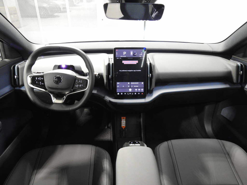 VOLVO EX 30 E60 Twin Ultra Performance AWD-image-7