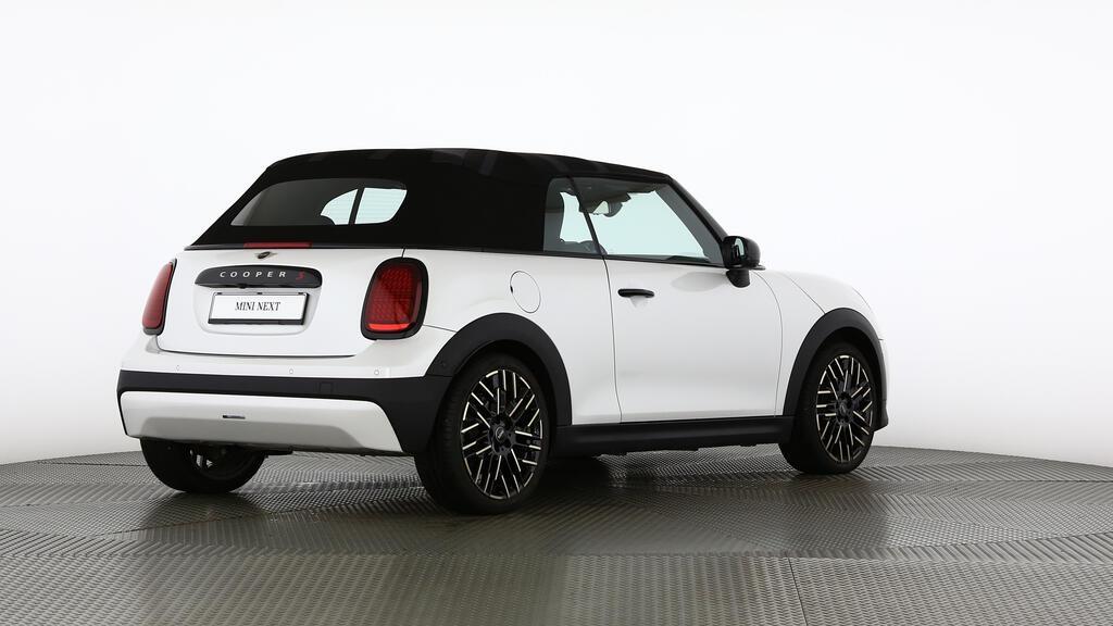 MINI Cooper S Cabrio-image-3
