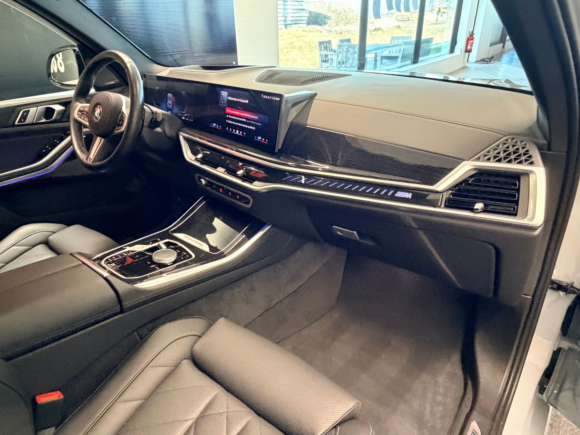 BMW X5 xDrive 48V M60i M Sport Pro Steptronic-image-21