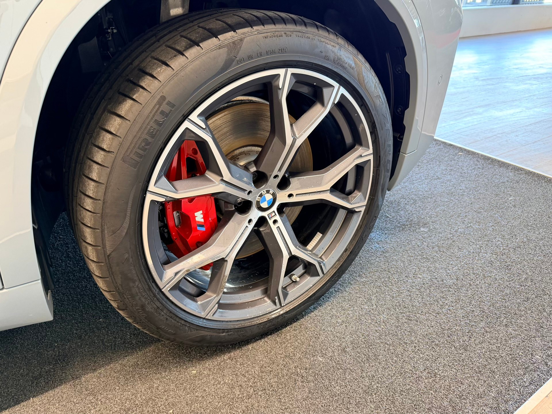 BMW X5 xDrive 48V M60i M Sport Pro Steptronic-image-5