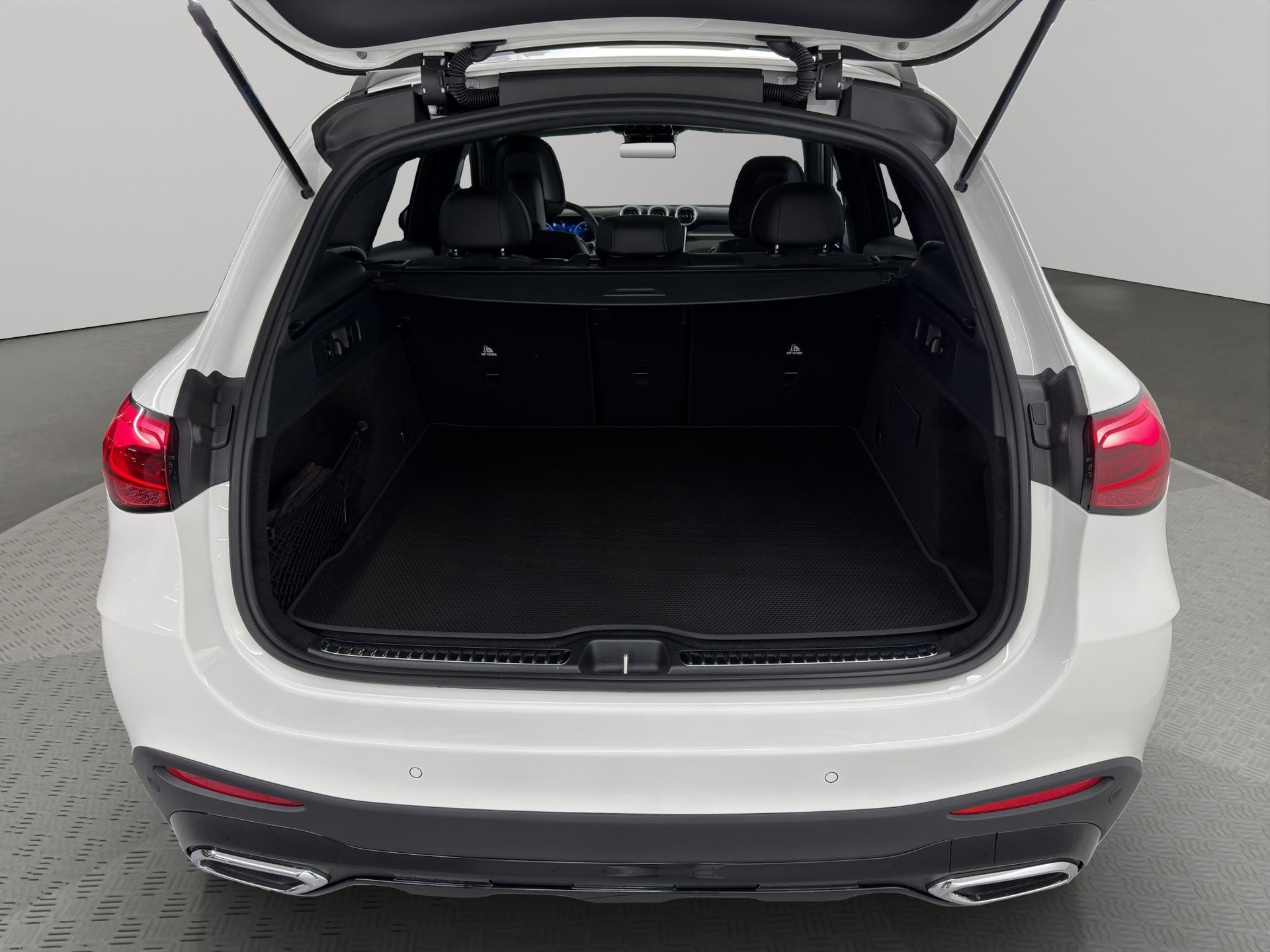 MERCEDES-BENZ GLC 220 d AMG Line 4matic-image-4