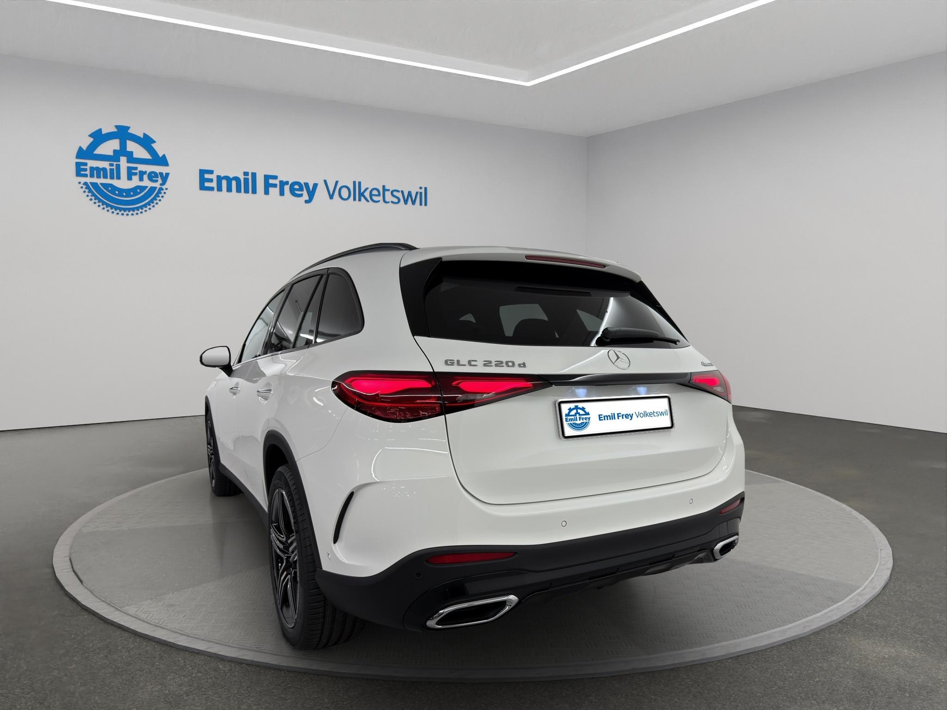 MERCEDES-BENZ GLC 220 d AMG Line 4matic-image-2