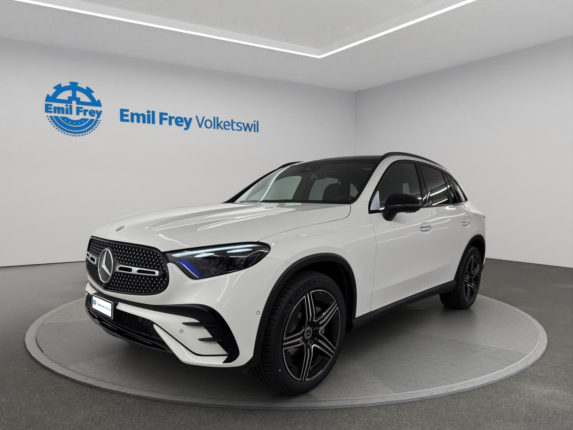 MERCEDES-BENZ GLC 220 d AMG Line 4matic-image-0