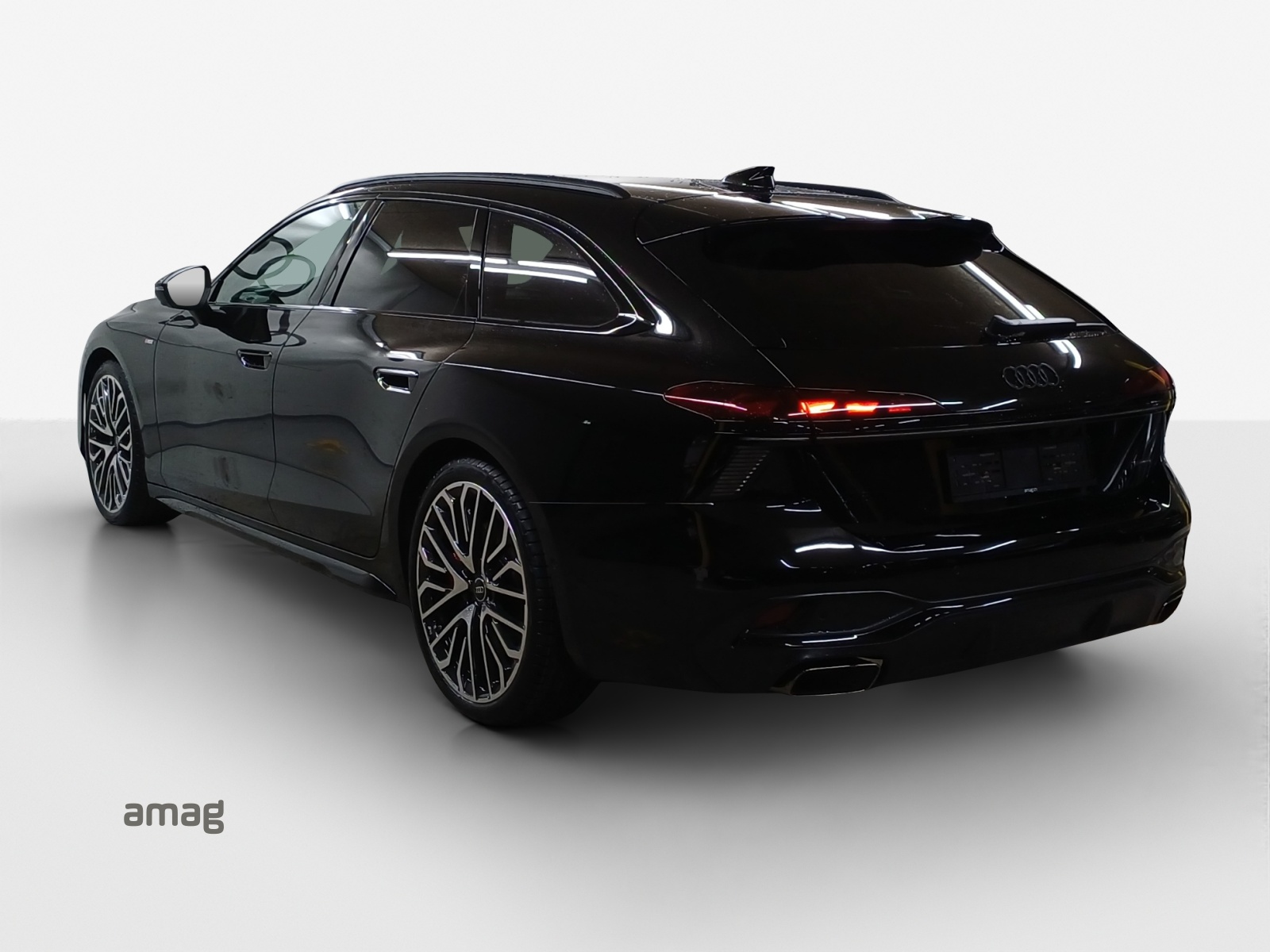 AUDI A6 Avant TFSI quattro 270 kW S tronic-image-2