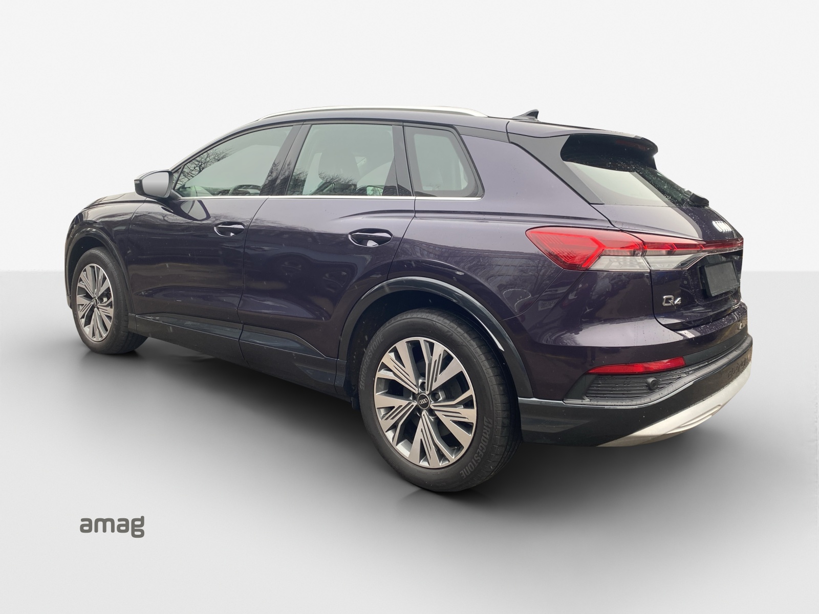 AUDI Q4 e-tron 50 quattro-image-2