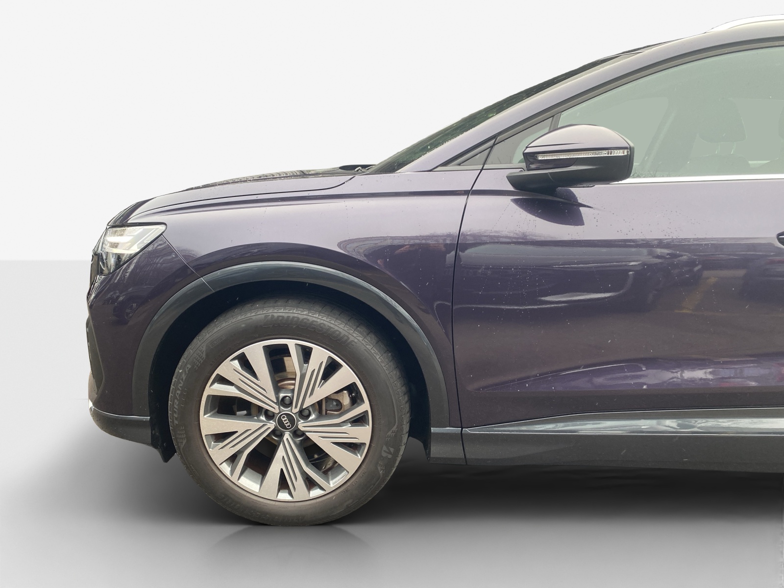 AUDI Q4 e-tron 50 quattro-image-14