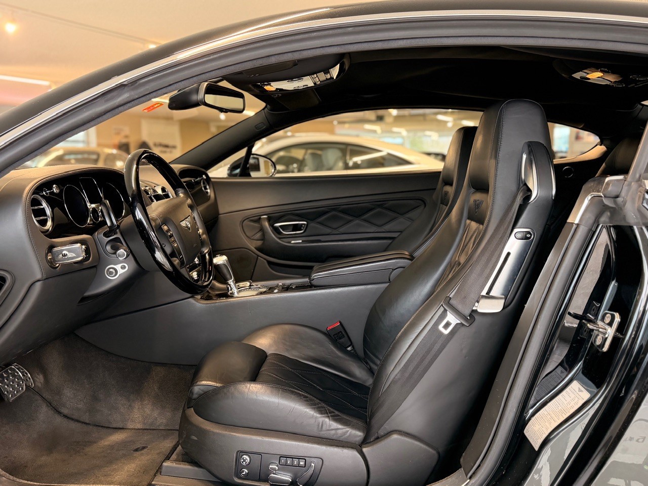 BENTLEY Continental GT 6.0-image-12