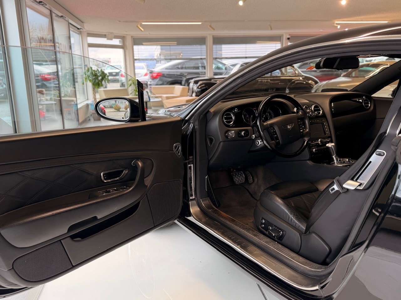 BENTLEY Continental GT 6.0-image-13