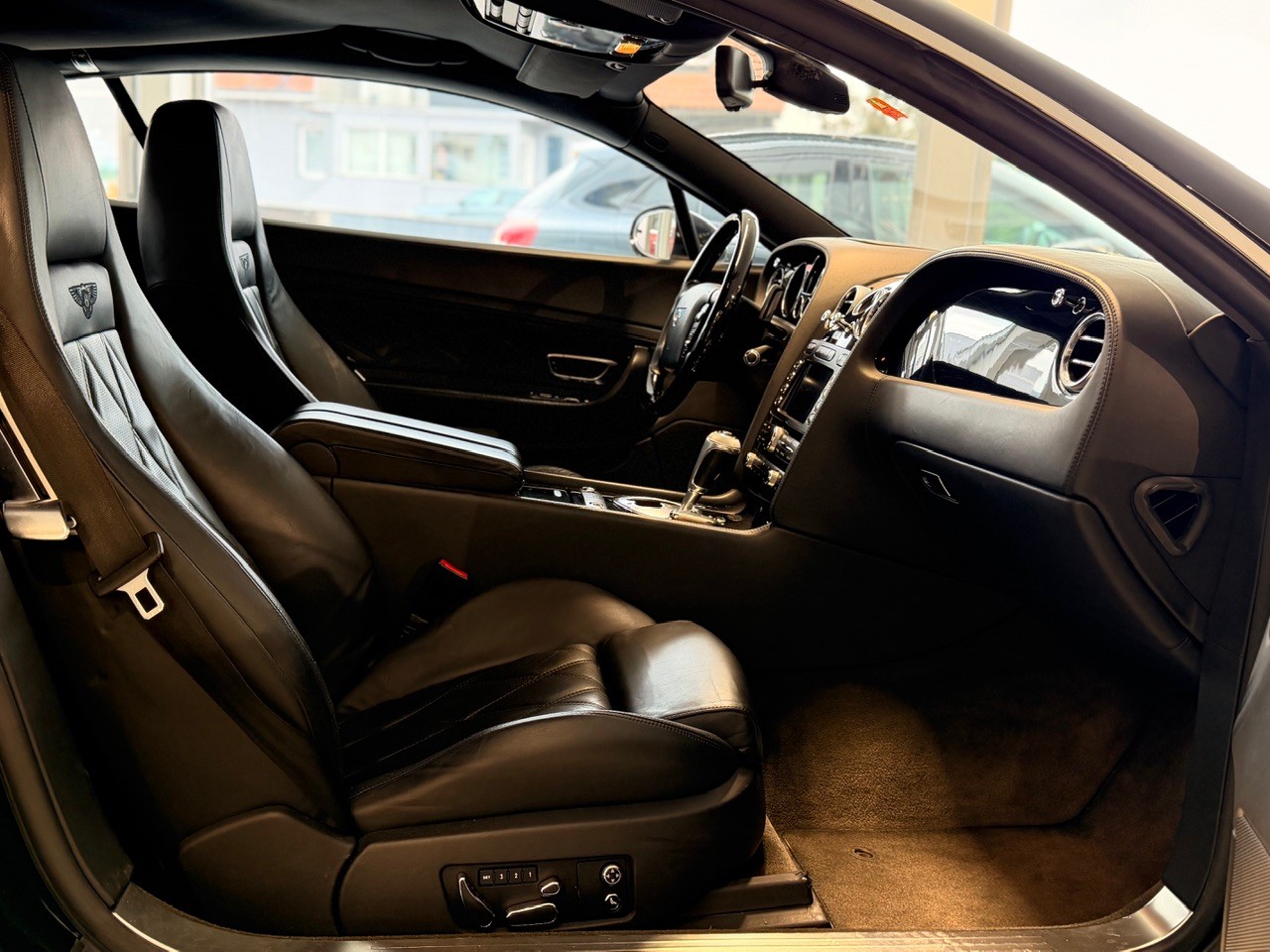 BENTLEY Continental GT 6.0-image-19