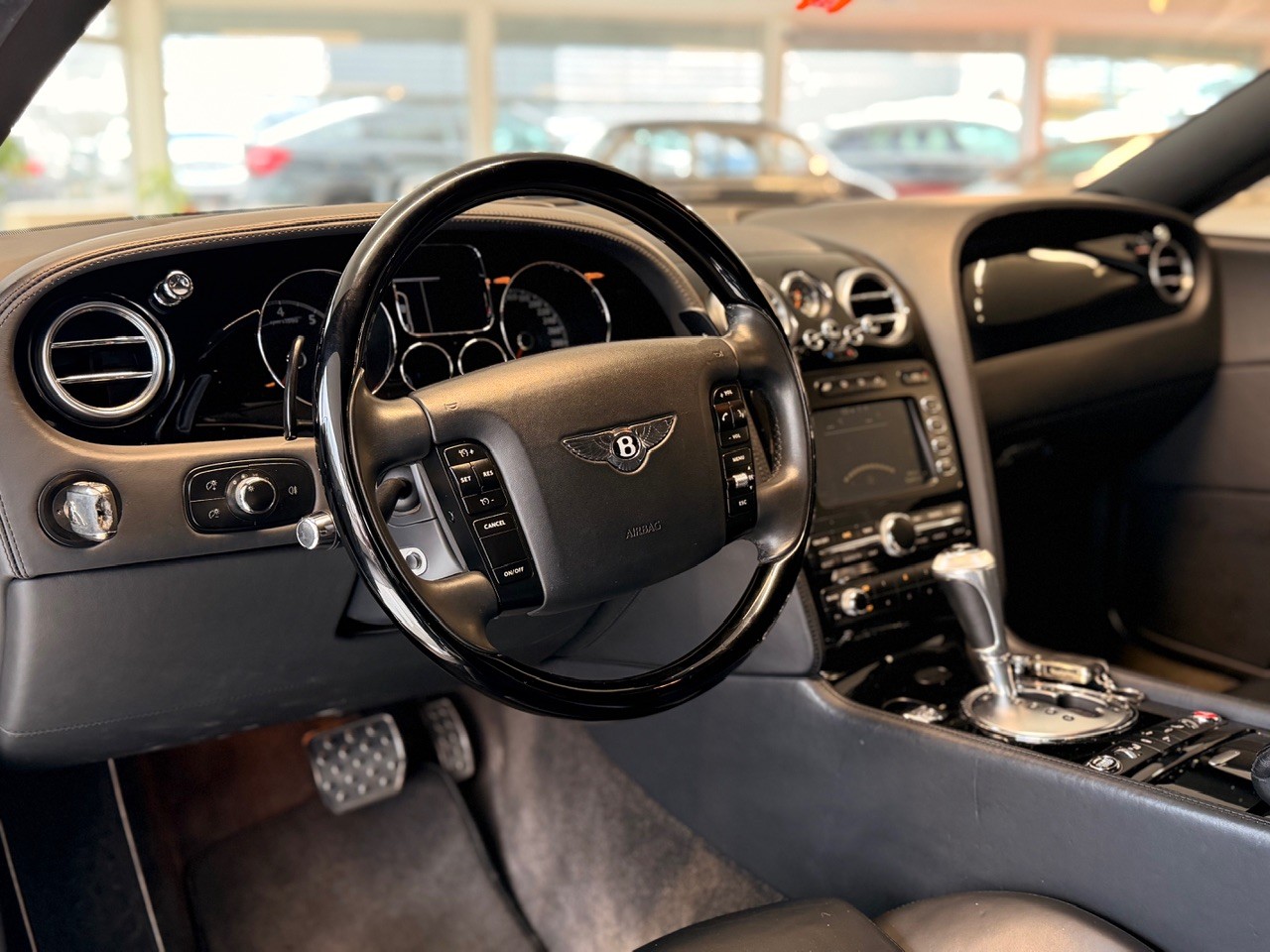 BENTLEY Continental GT 6.0-image-16
