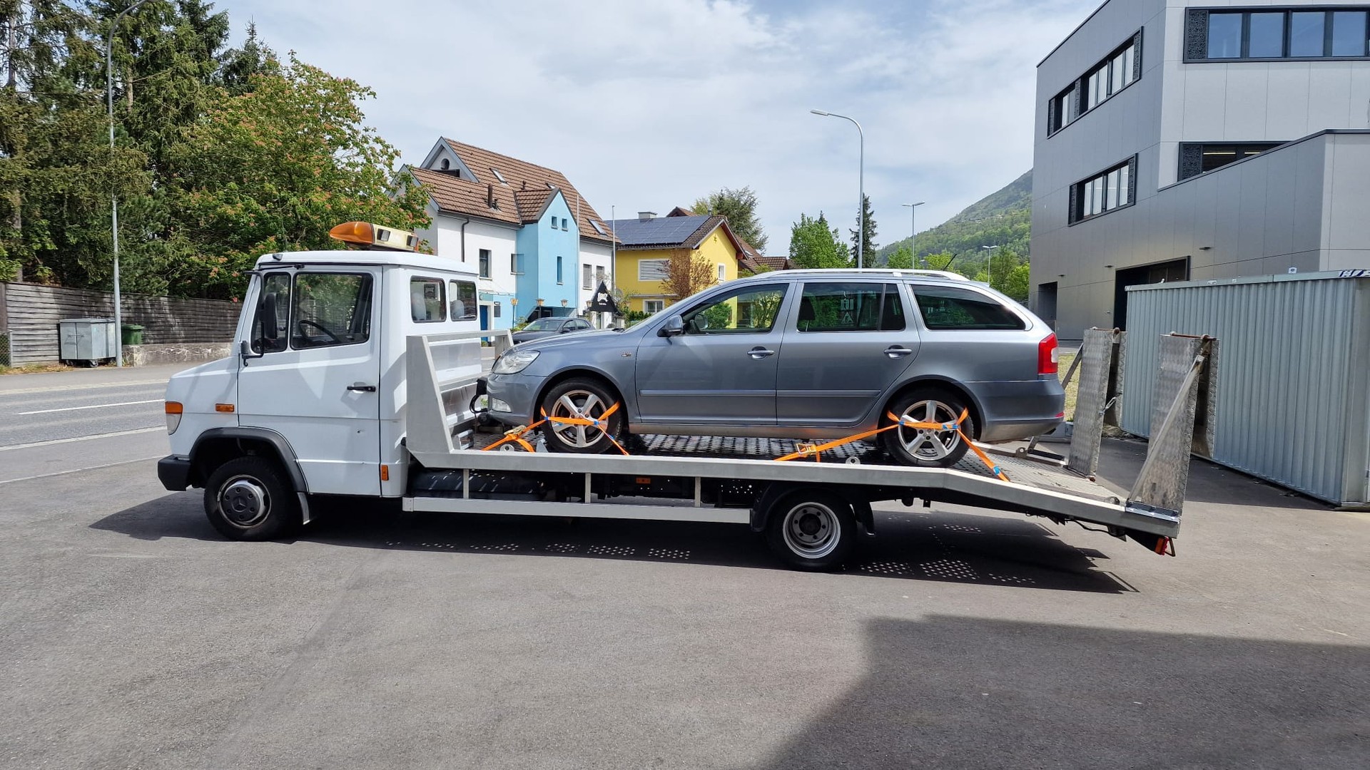 MERCEDES-BENZ VARIO 512 D
