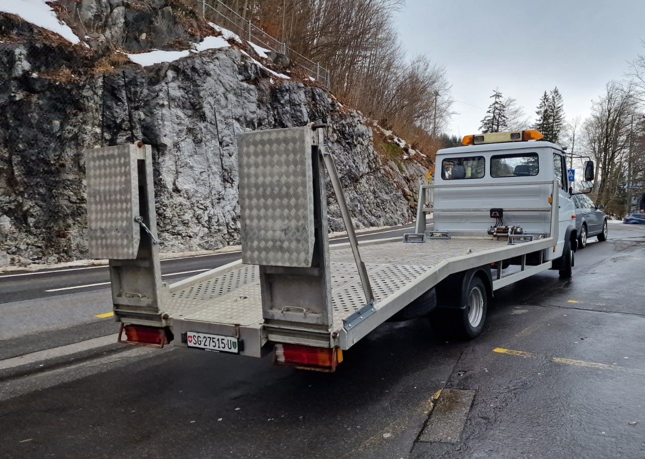 MERCEDES-BENZ VARIO 512 D-image-4