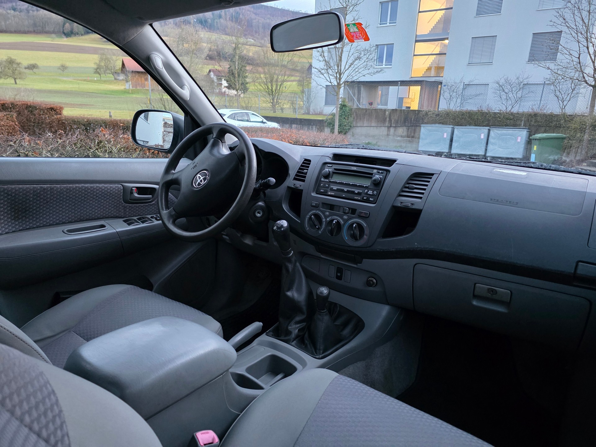 TOYOTA Hilux 4x4 DoubleCab LineaTerra-image-12