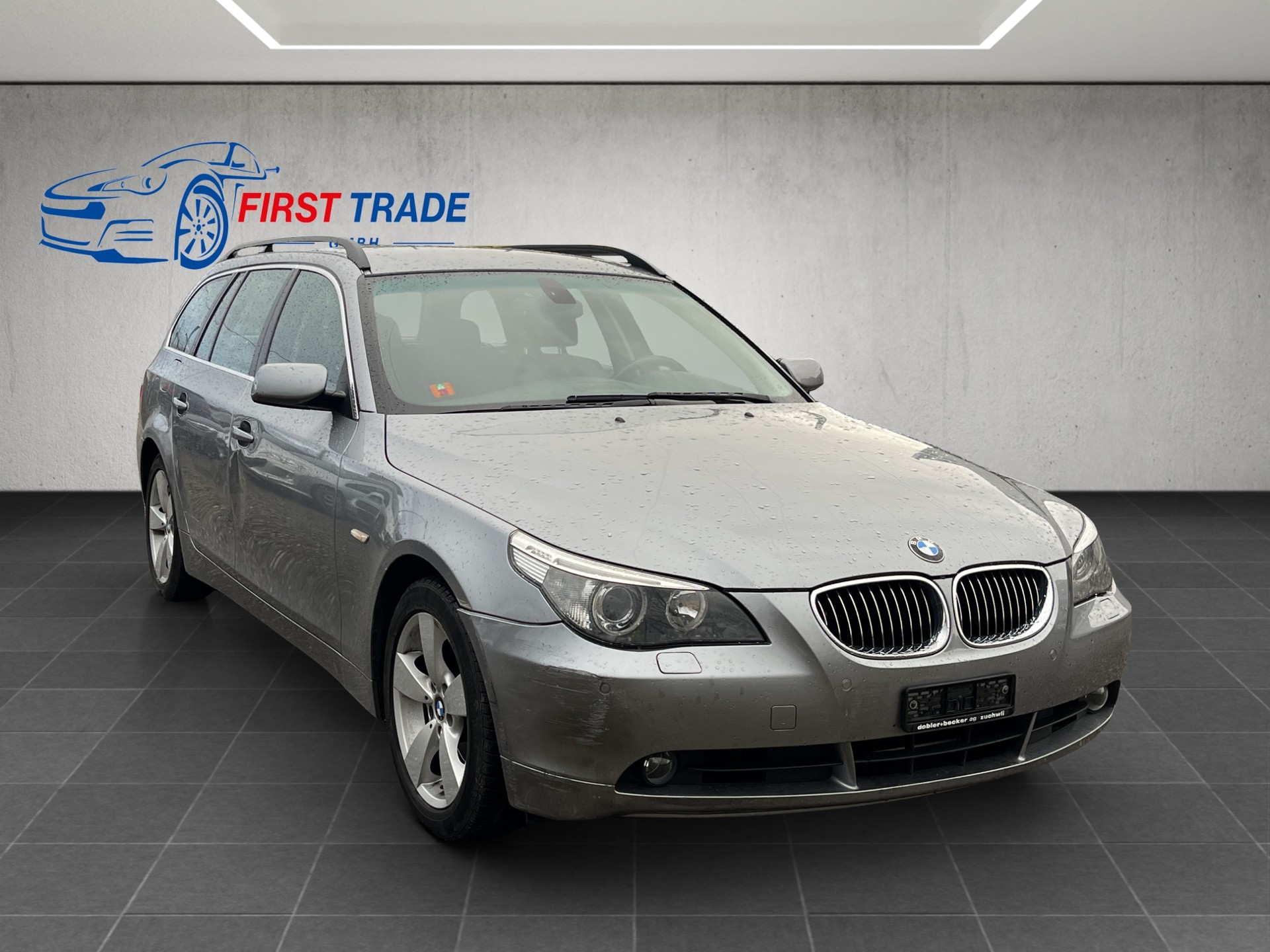 BMW 525xi Touring-image-2