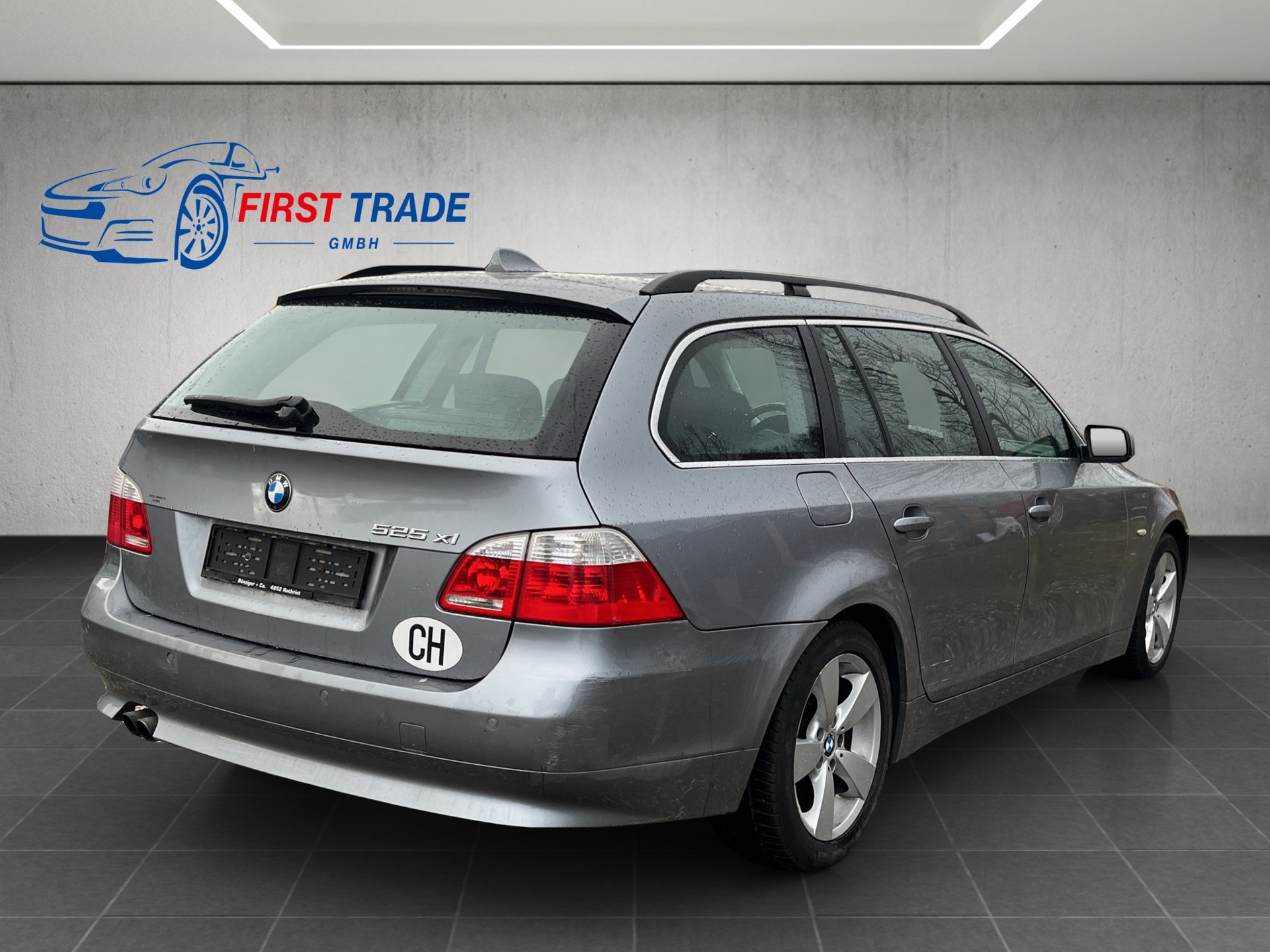 BMW 525xi Touring-image-4