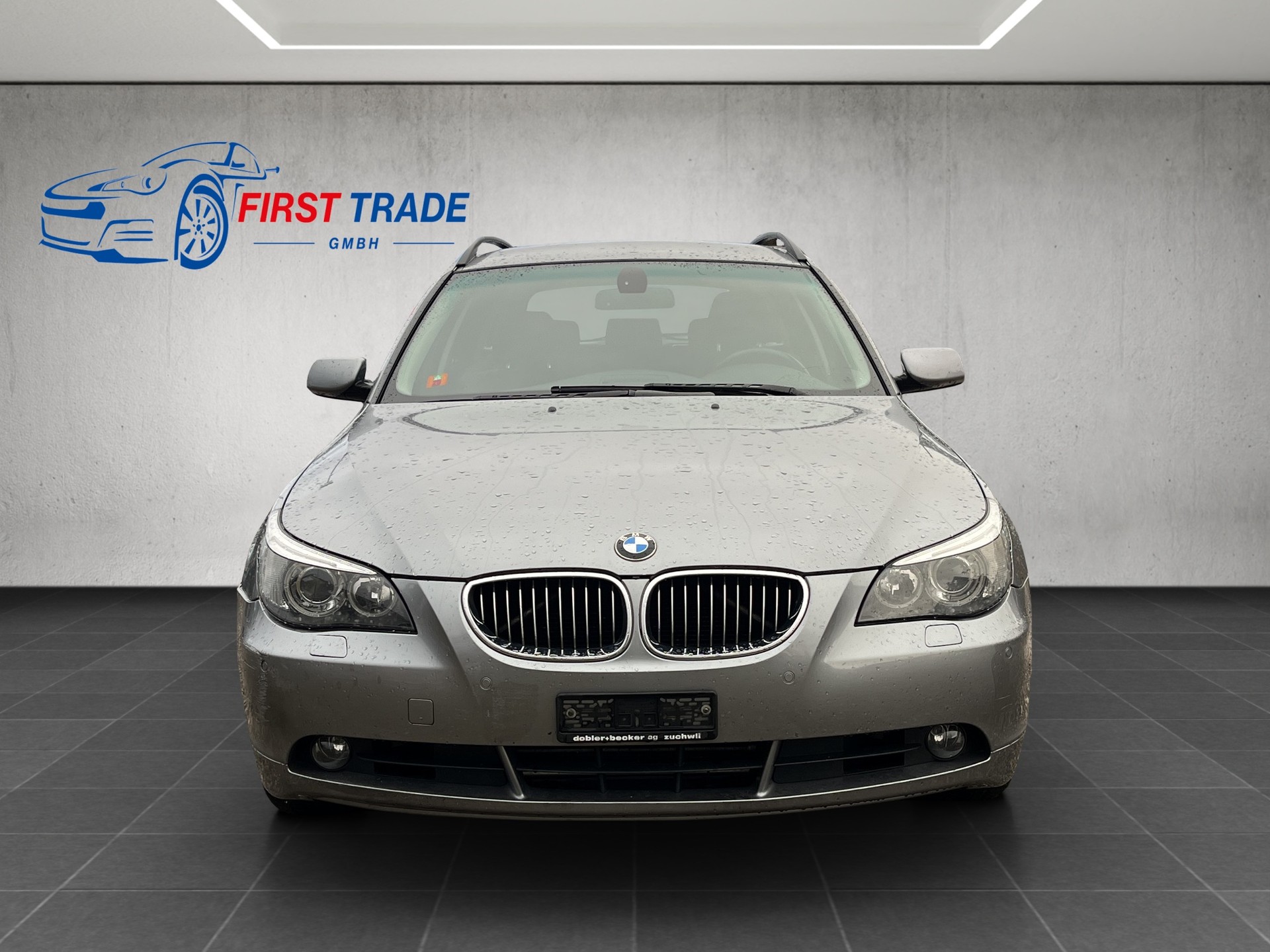 BMW 525xi Touring-image-1