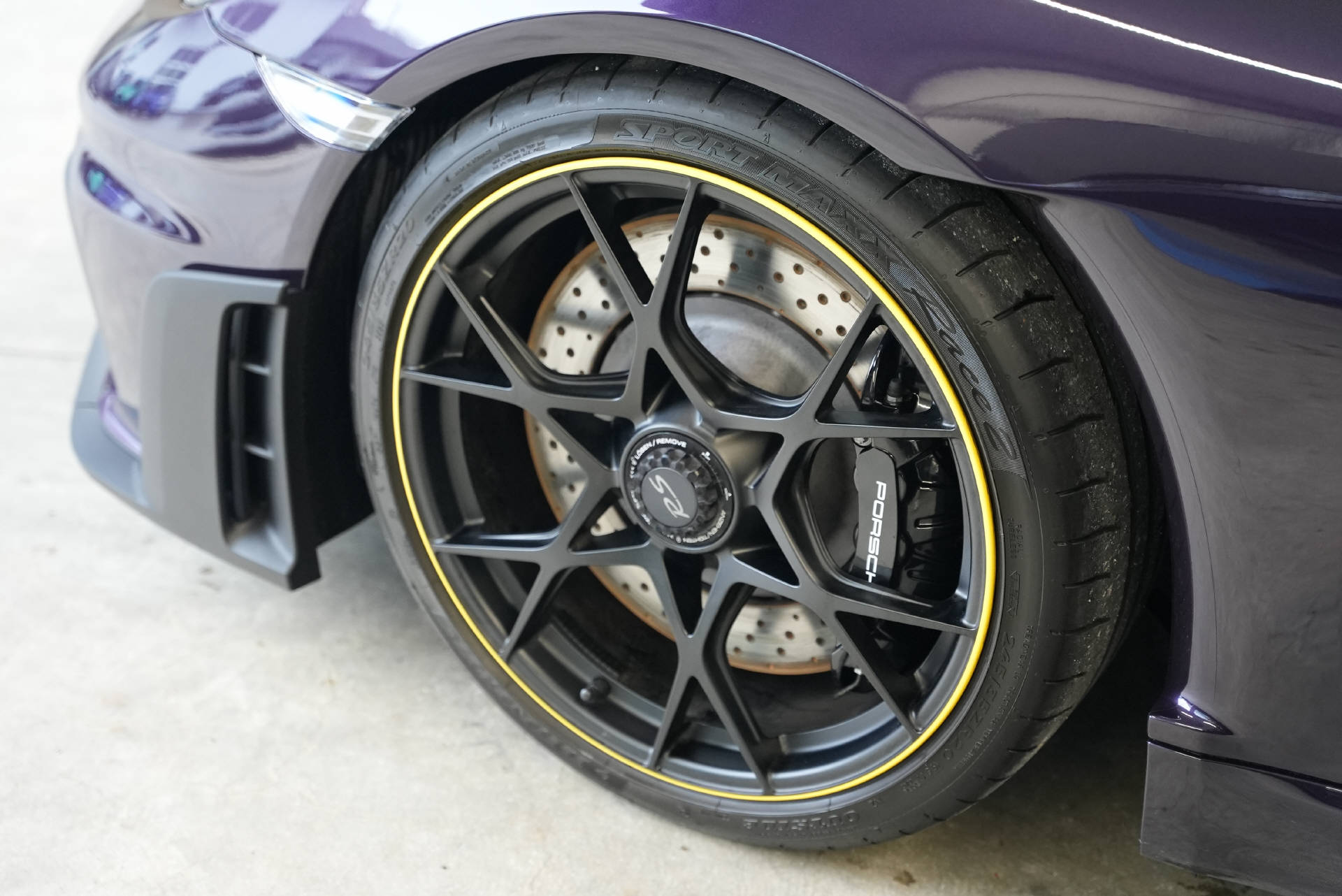 PORSCHE Cayman 718 GT4 RS PDK Weissach-image-5