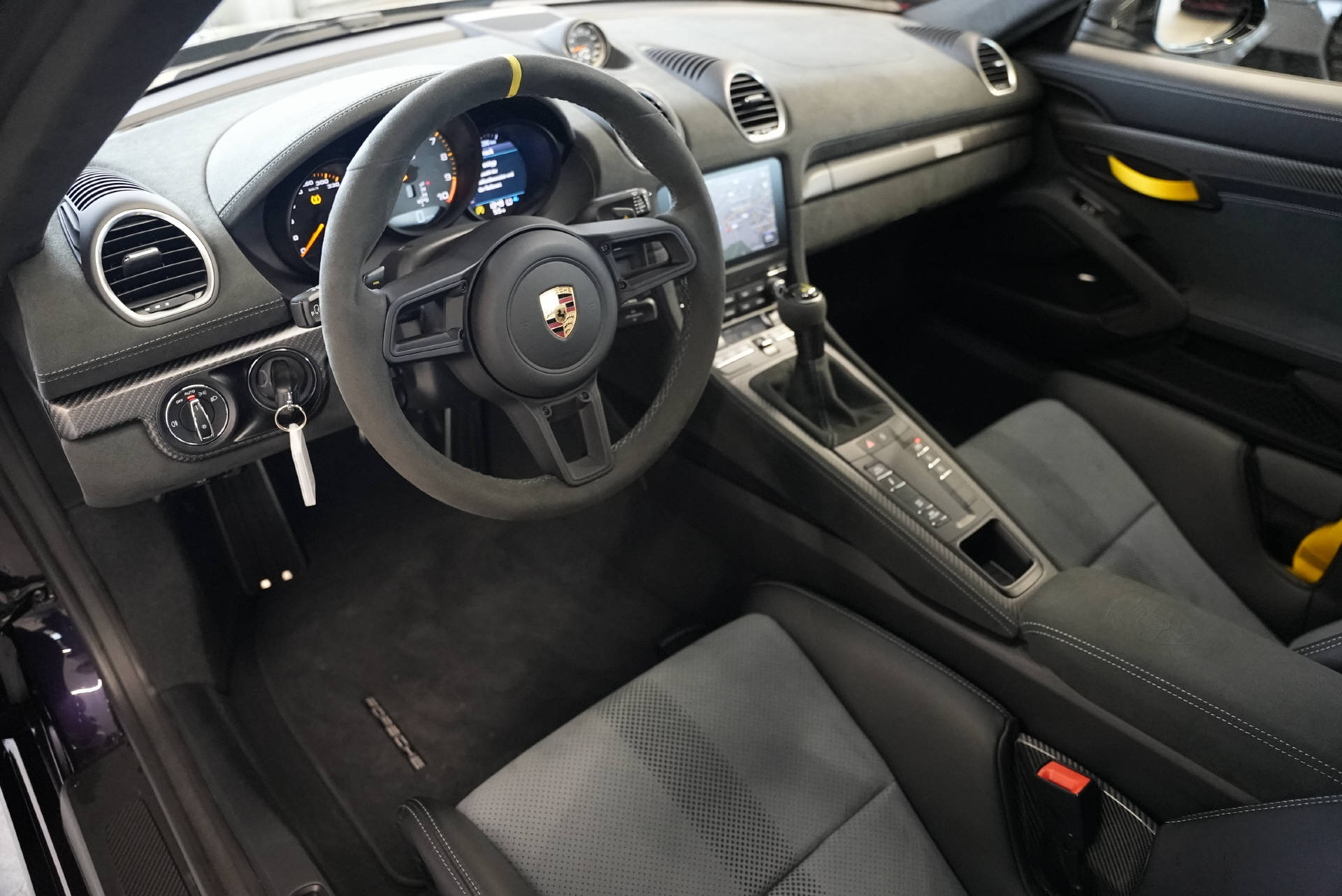 PORSCHE Cayman 718 GT4 RS PDK Weissach-image-6