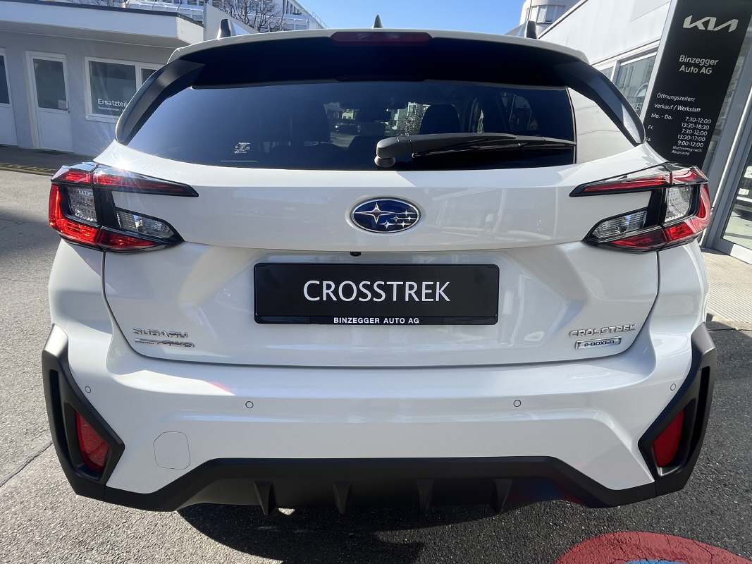 SUBARU Crosstrek 2.0i e-Boxer Luxury-image-3