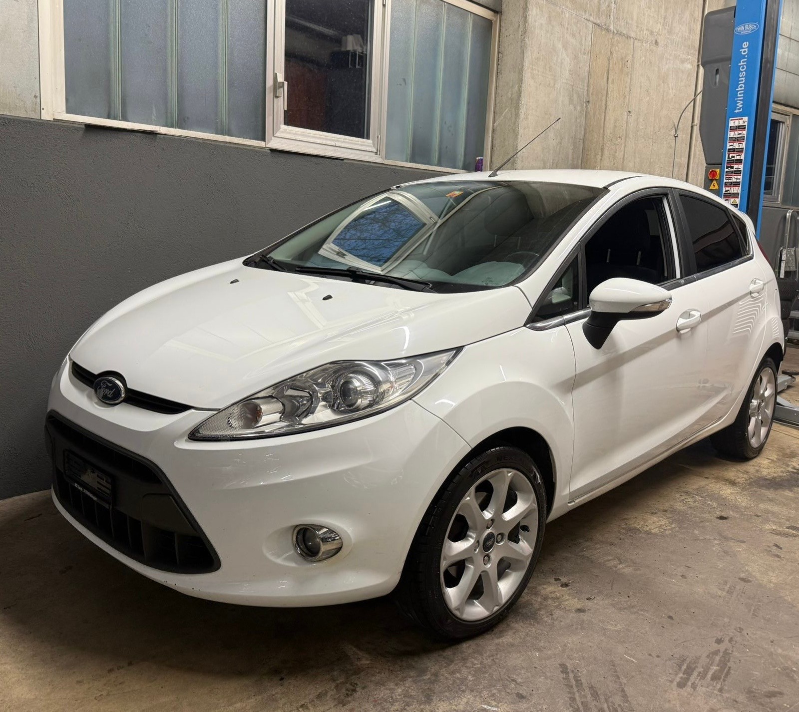 FORD Fiesta 1.4 16V Colourline //AB MFK!-image-0
