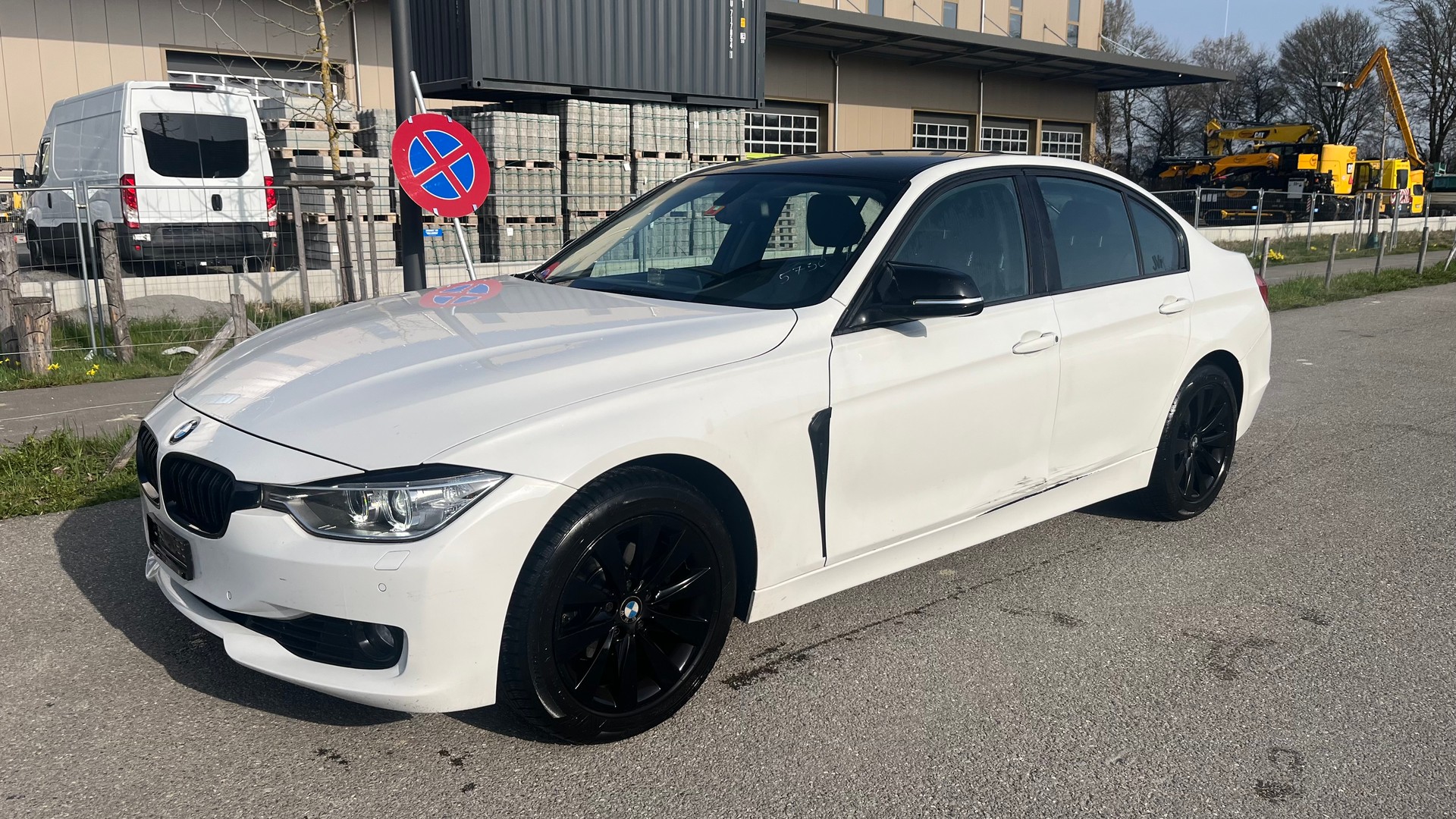 BMW 320i xDrive Sport Line Steptronic-image-1
