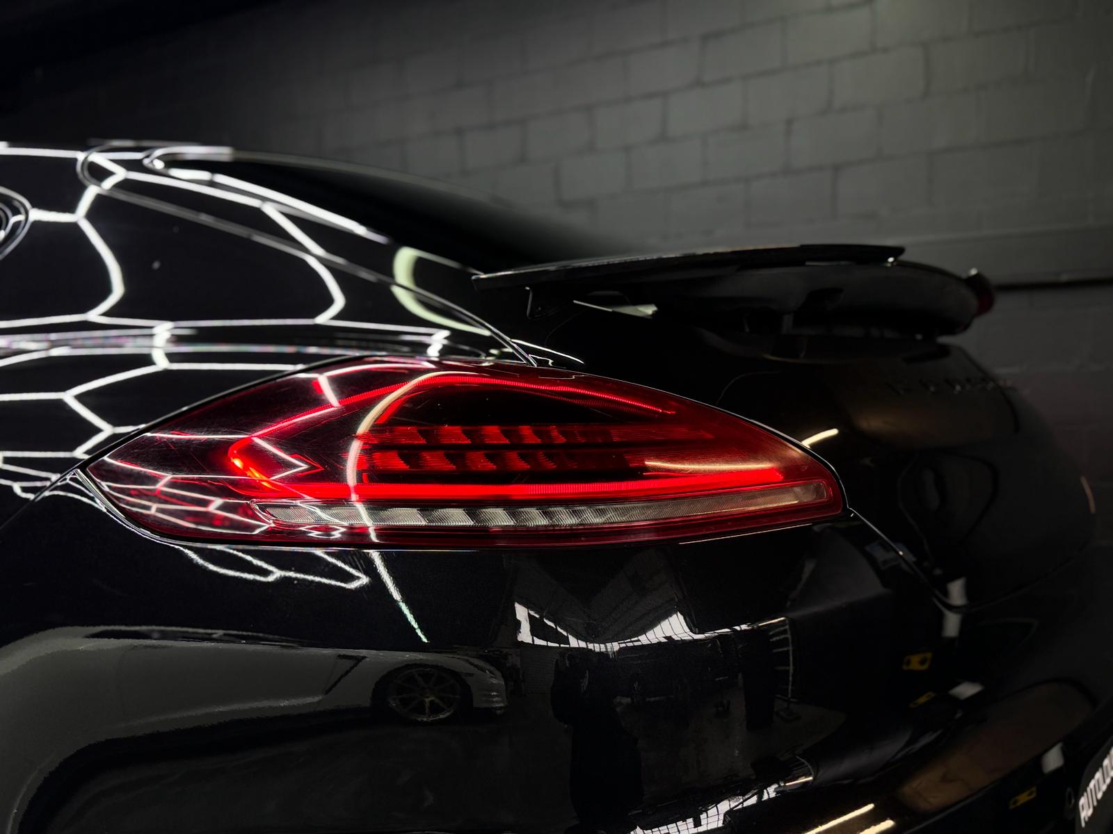 PORSCHE Panamera Turbo 4.8 PDK-image-8