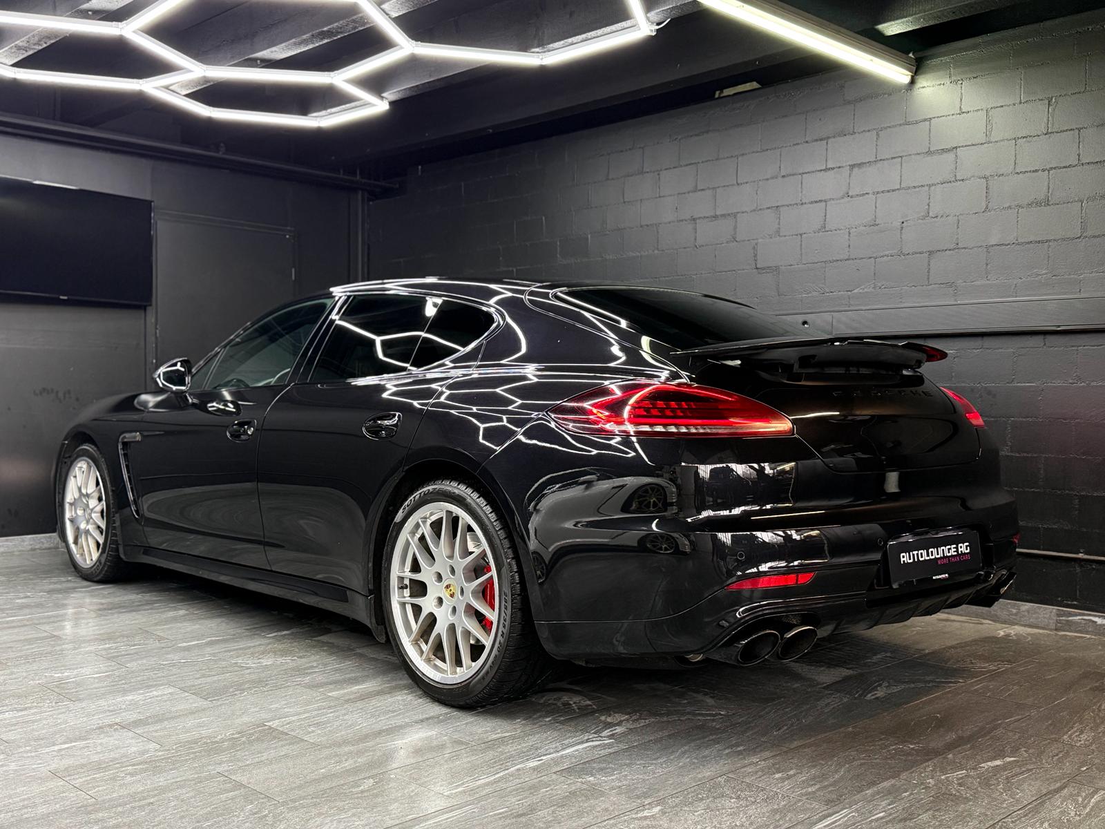PORSCHE Panamera Turbo 4.8 PDK-image-3