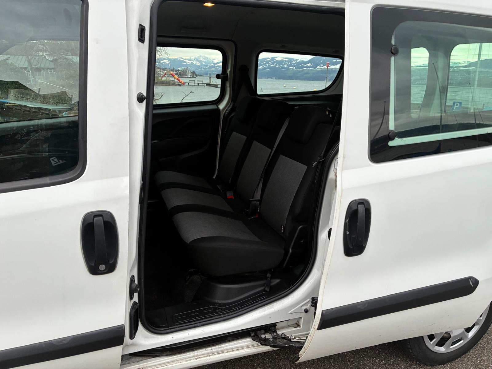 FIAT Doblò 1.3 Multijet Kombi Base-image-4