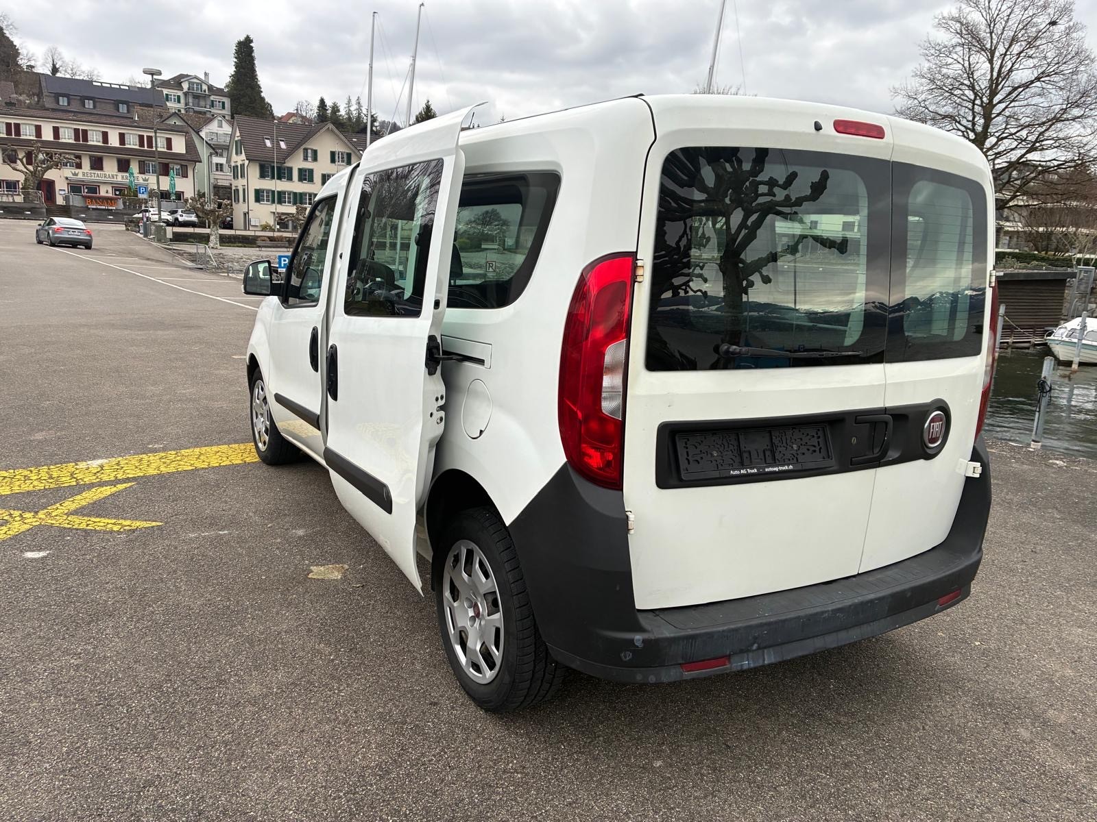 FIAT Doblò 1.3 Multijet Kombi Base-image-12