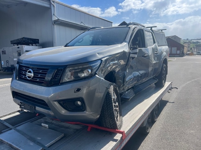 NISSAN Navara Double Cab N-Guard 2.3 dCi 4WD-image-1