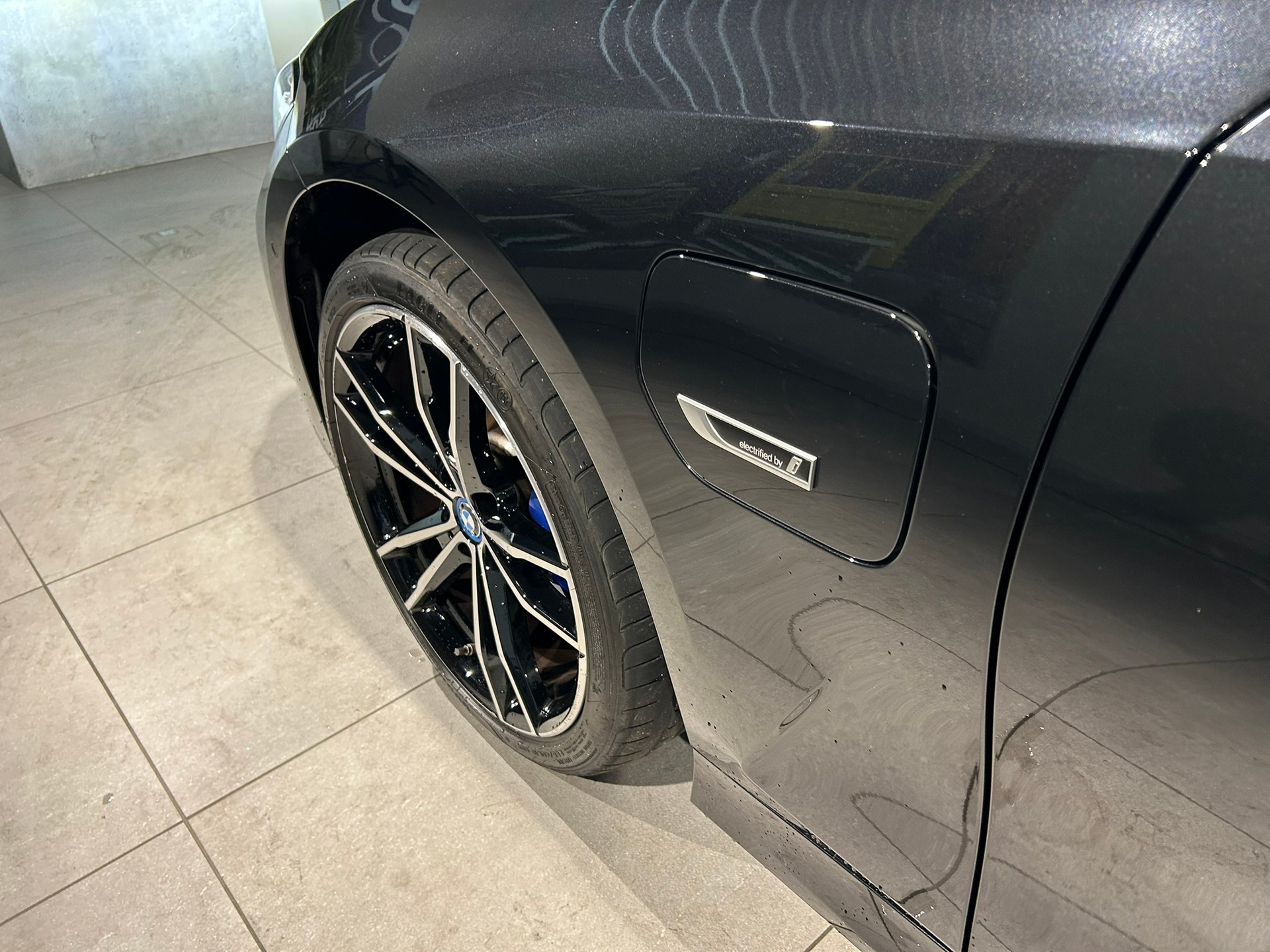 BMW 320e Touring M Sport Steptronic-image-20