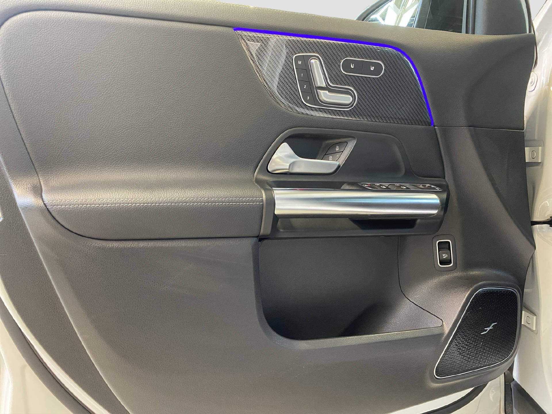 MERCEDES-BENZ GLA 45 S AMG 4MATIC+-image-13