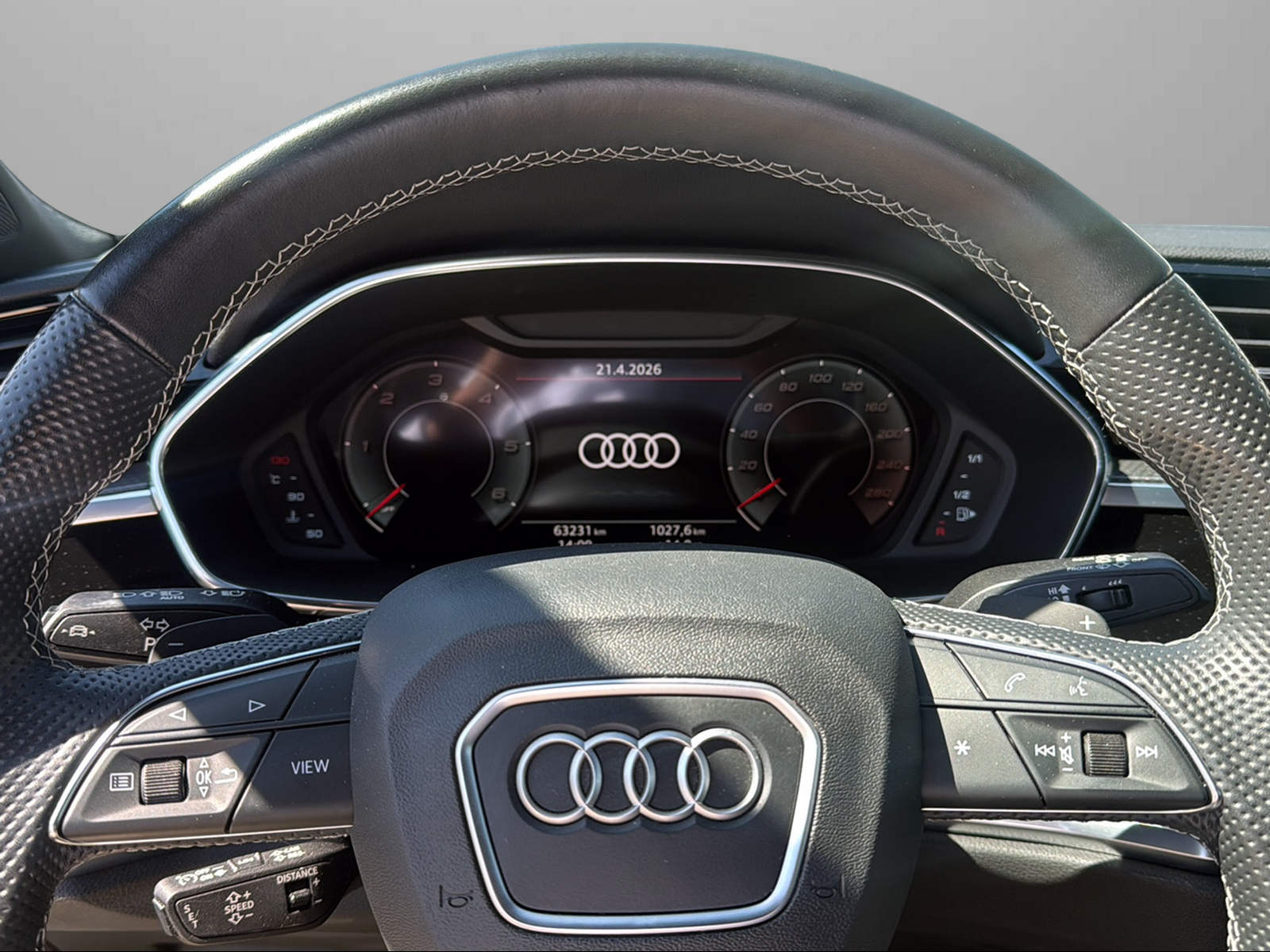 AUDI Q3 Sportback 35 TDI S line quattro S-tronic-image-13
