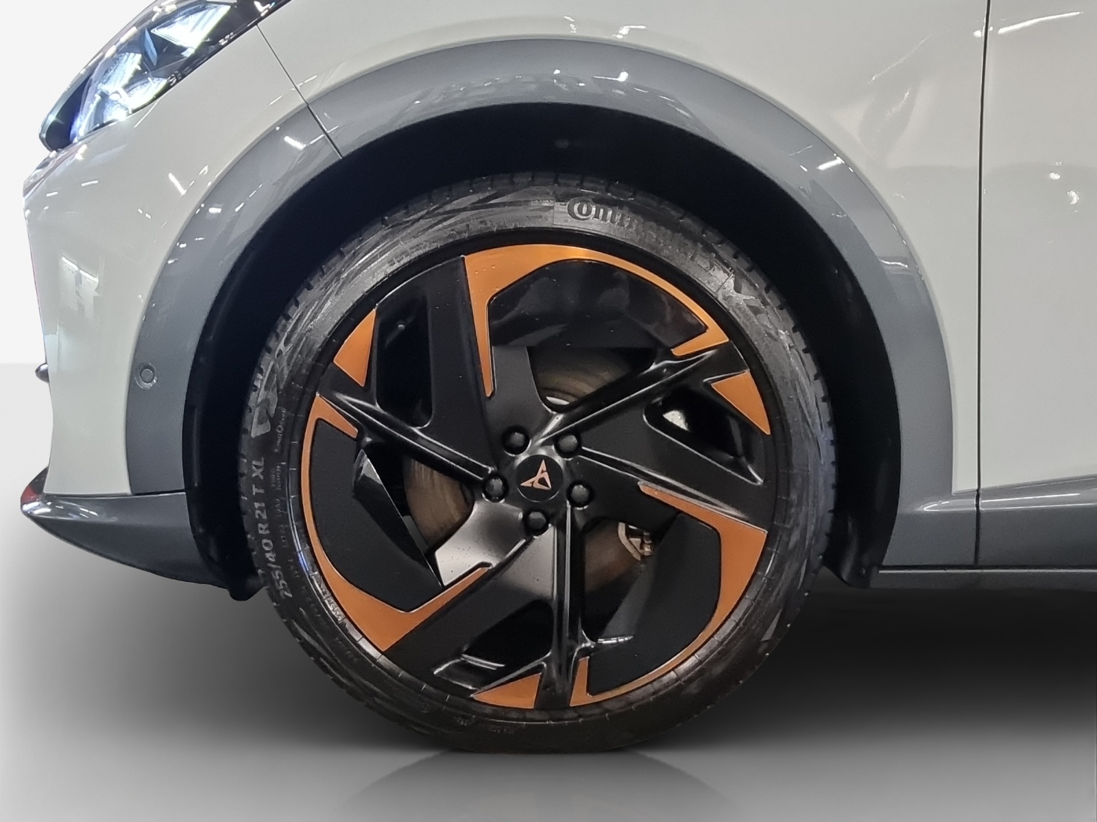 CUPRA Tavascan Type 9 77 kWh Adrenaline-image-13