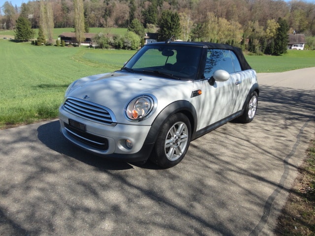 MINI Cooper Cabriolet-image-2